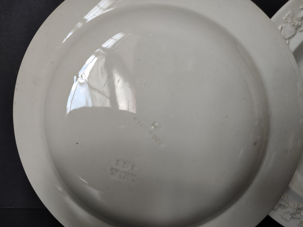 Vintage Cream Embossed Ivy Small Plates 6" Pair Ceramic England [6150]