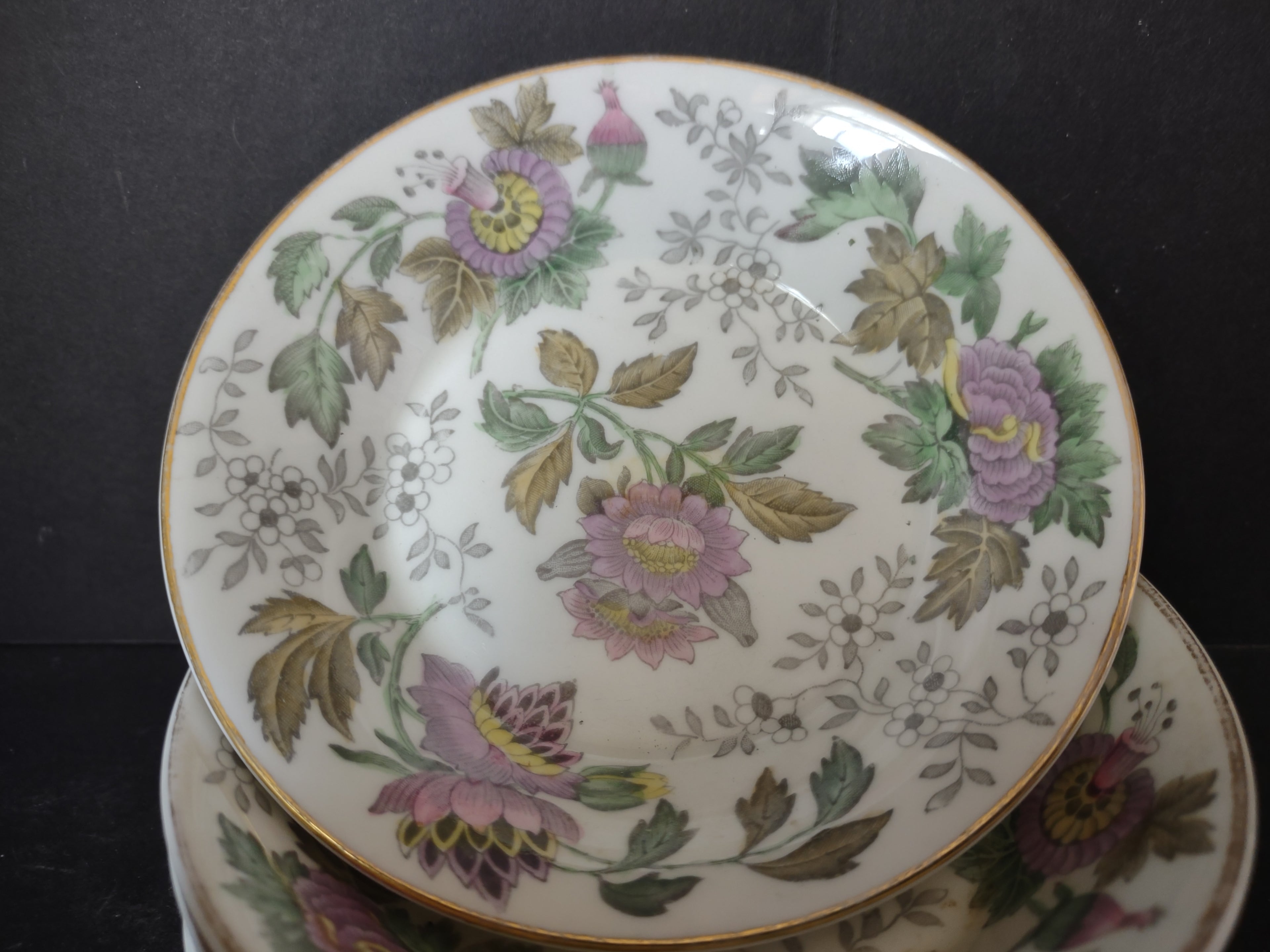 Vintage Wedgwood Bone China Floral Chintz Berry Bowl x 7 Gold Rim England [6149]