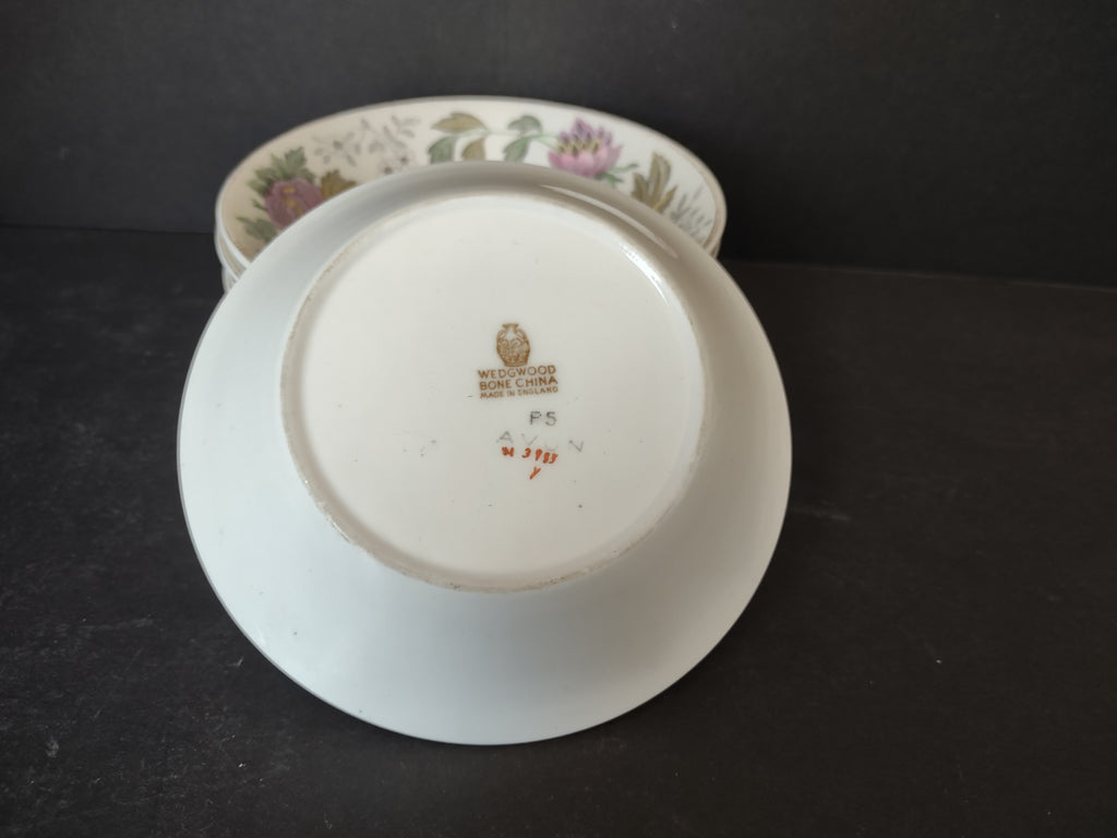 Vintage Wedgwood Bone China Floral Chintz Berry Bowl x 7 Gold Rim England [6149]