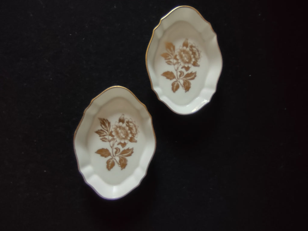 Vintage Wedgwood Jewelry Dish Bone China Gold Tonquin England Pair [6134]