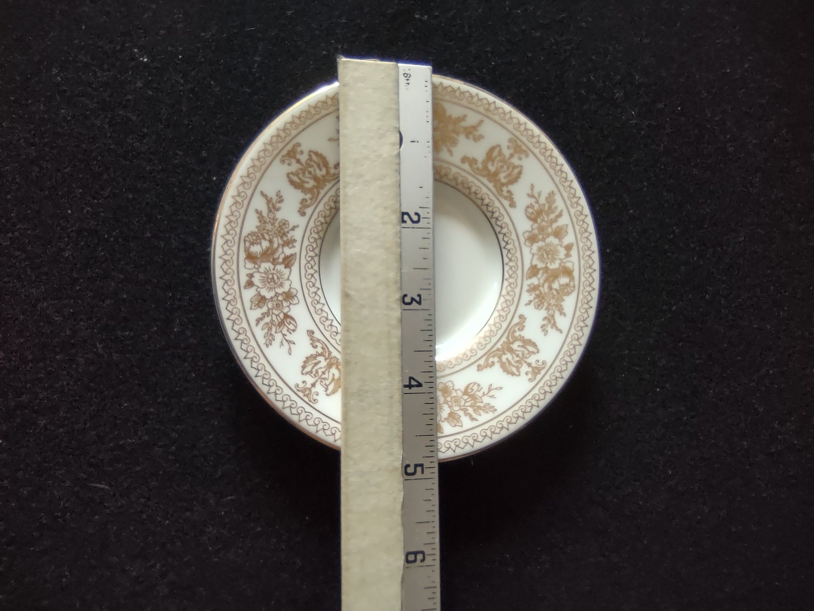 Vintage Wedgwood Gold Columbia Saucer Bone China Gold Floral England [6136]