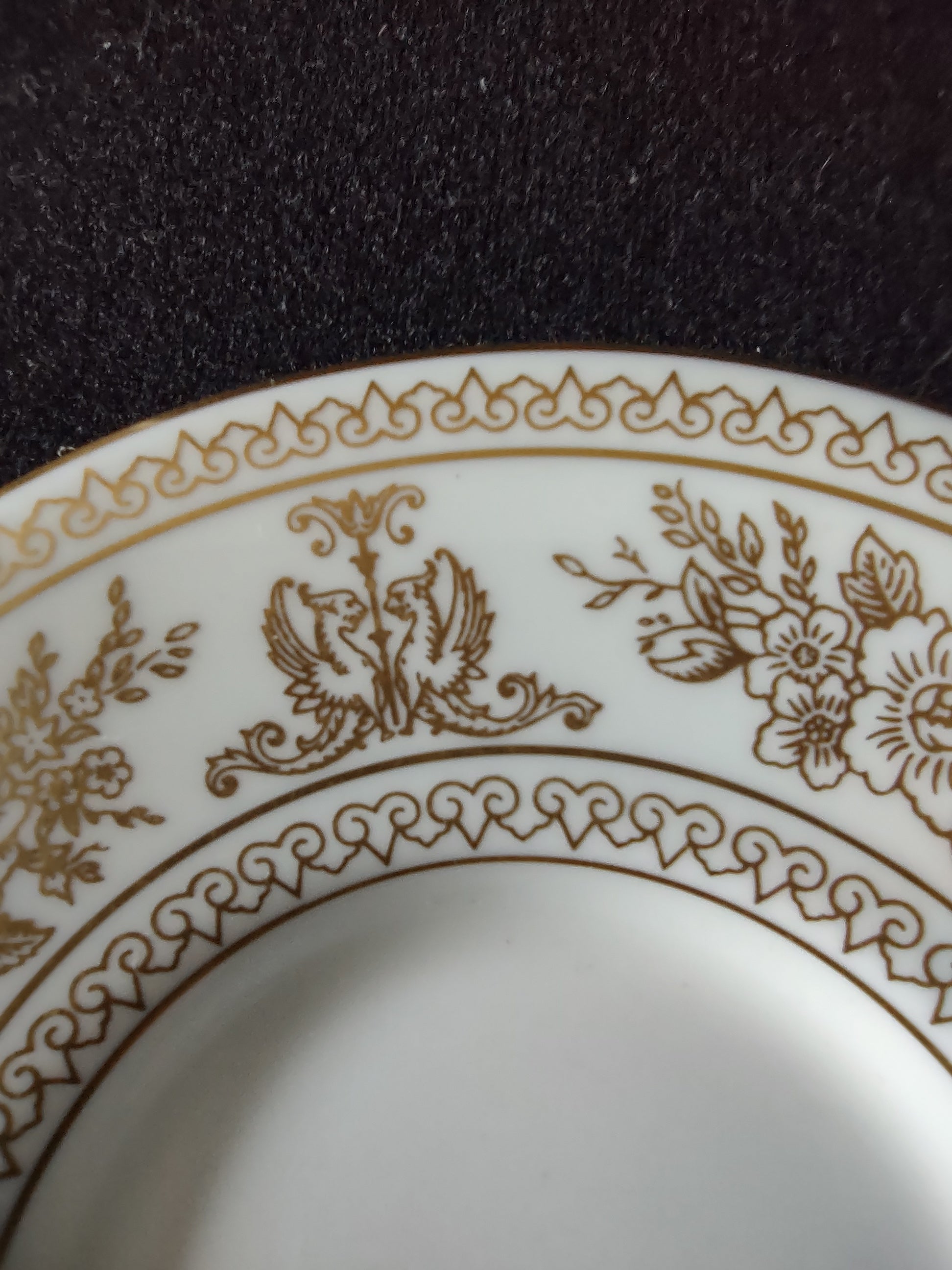 Vintage Wedgwood Gold Columbia Saucer Bone China Gold Floral England [6136]