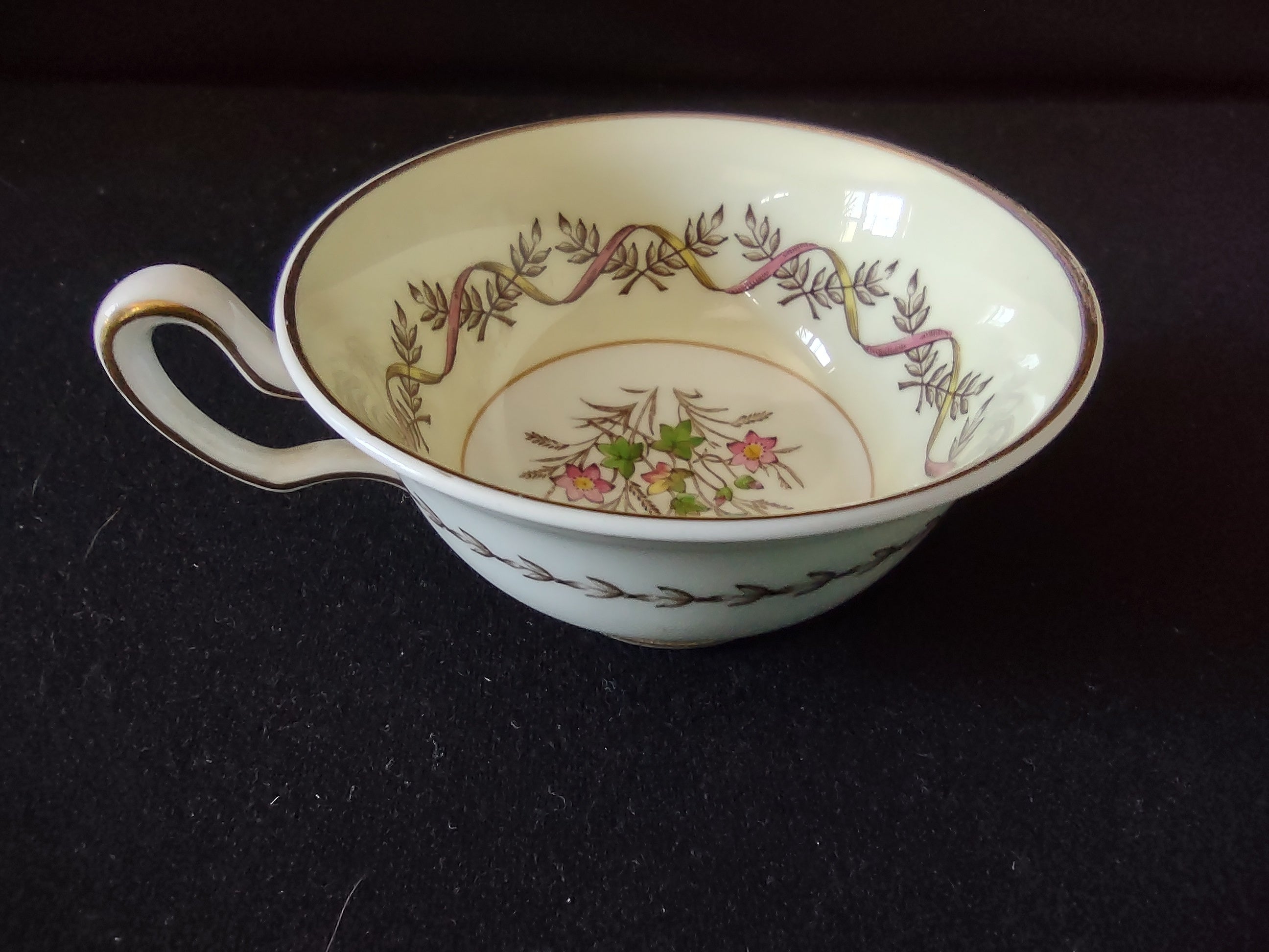 Vintage Wedgwood Sandringham Pink Teacup Bone China England [6143]