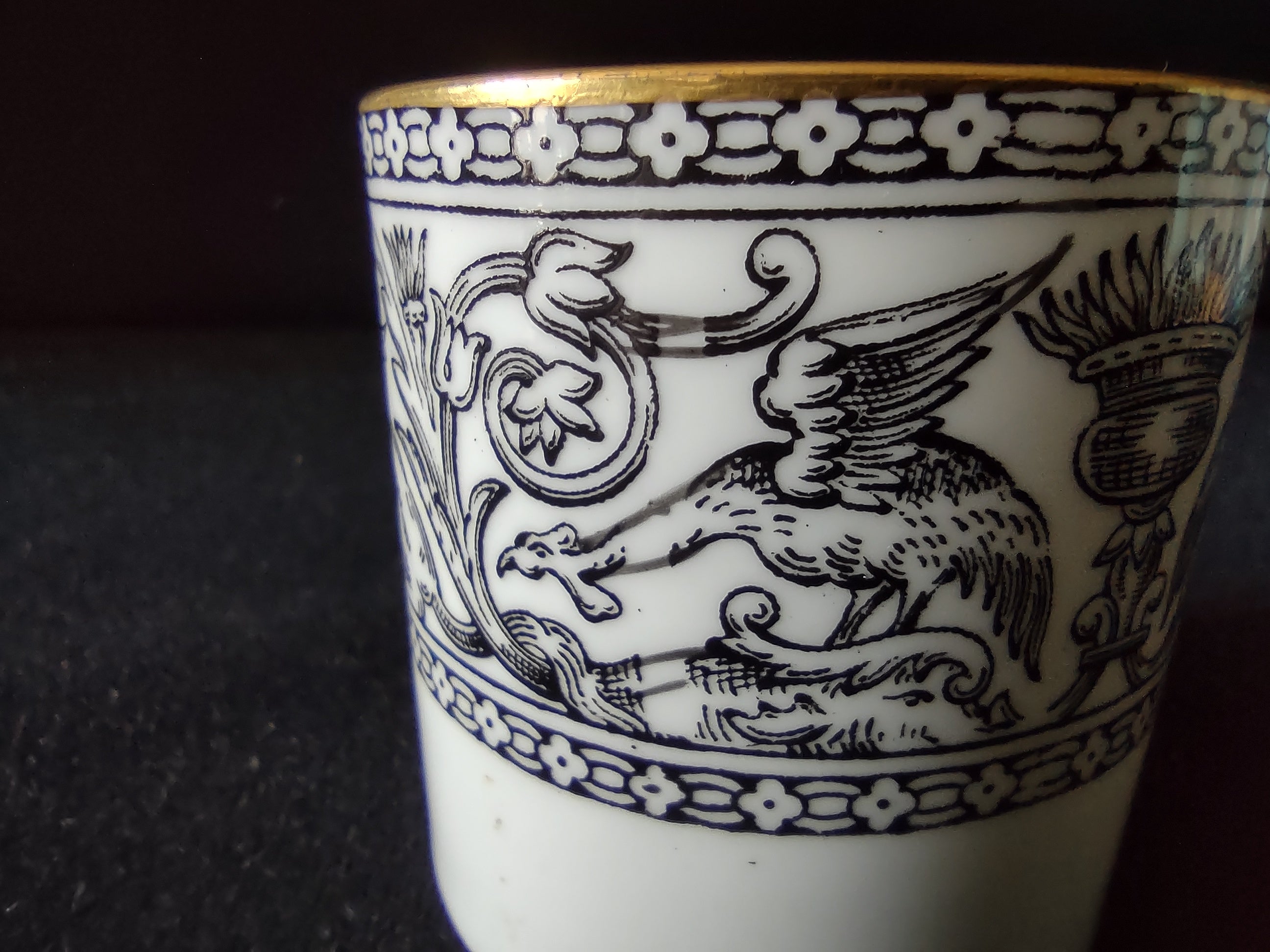 Vintage Wedgwood Florentine Coffee Cup Griffin Dragon Bone China England [6145]