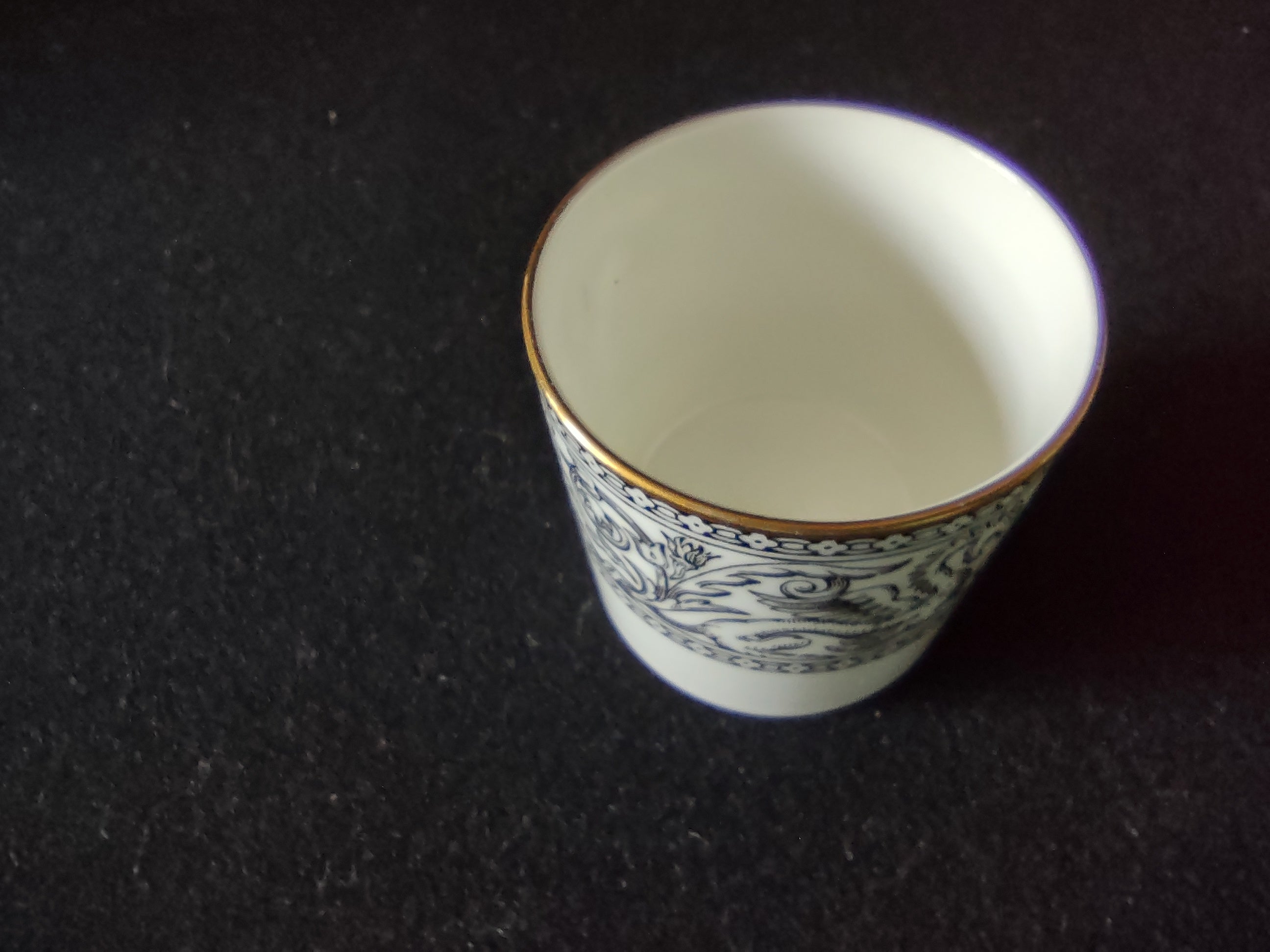 Vintage Wedgwood Florentine Coffee Cup Griffin Dragon Bone China England [6145]