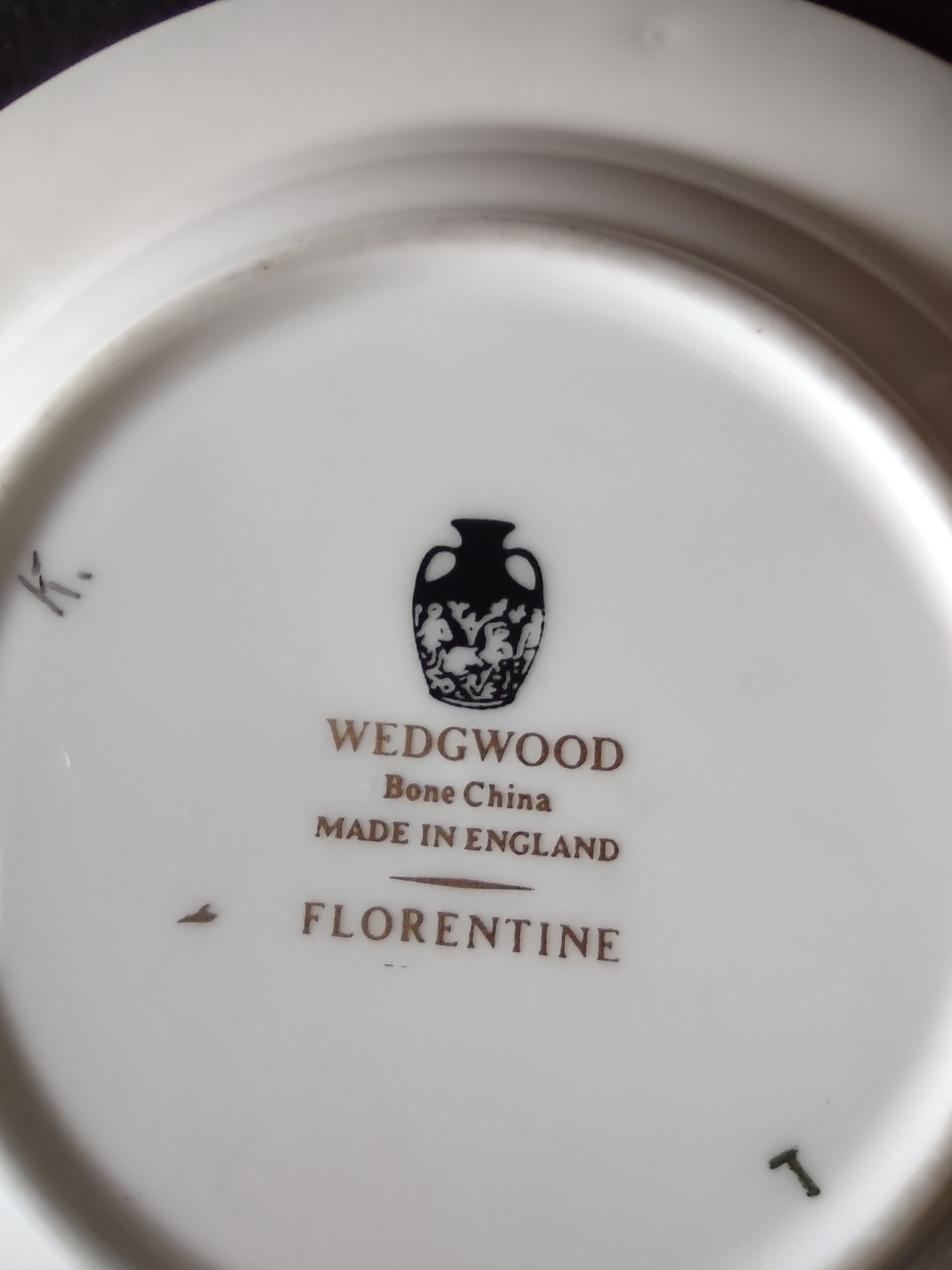 Vintage Wedgwood Florentine Ashtray Bone China Griffin Dragon England Pair [6146]