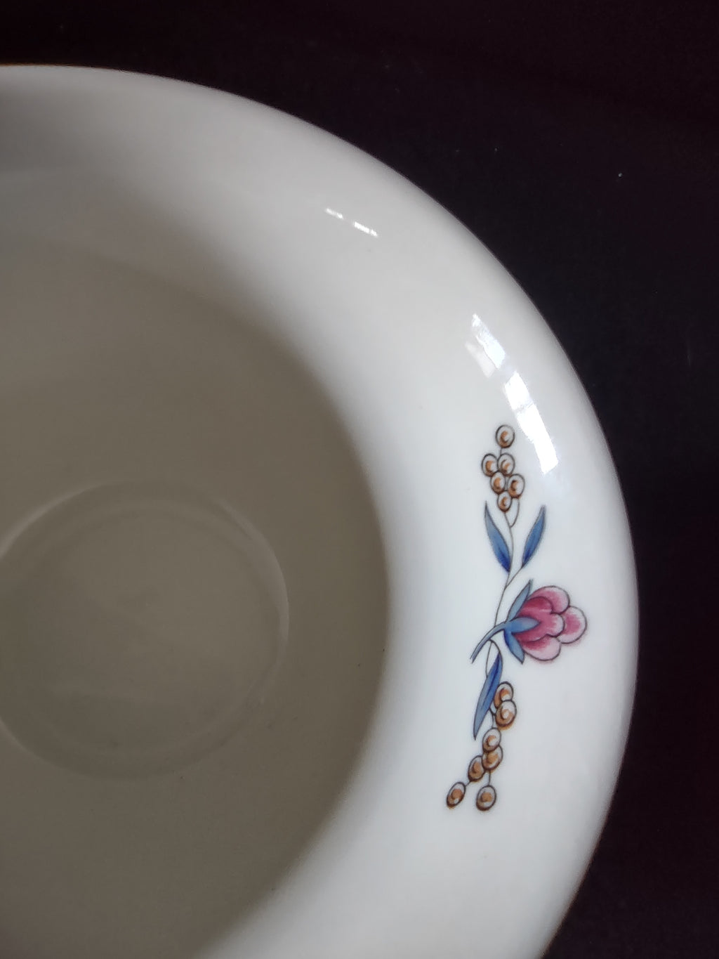 Vintage Wedgwood Williamsburg Potpourri Teacup Bone China Made England [6148]