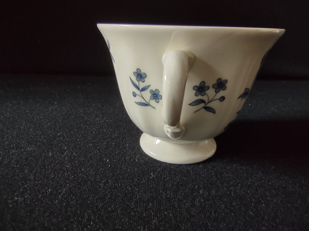 Vintage Wedgwood Williamsburg Potpourri Teacup Bone China Made England [6148]