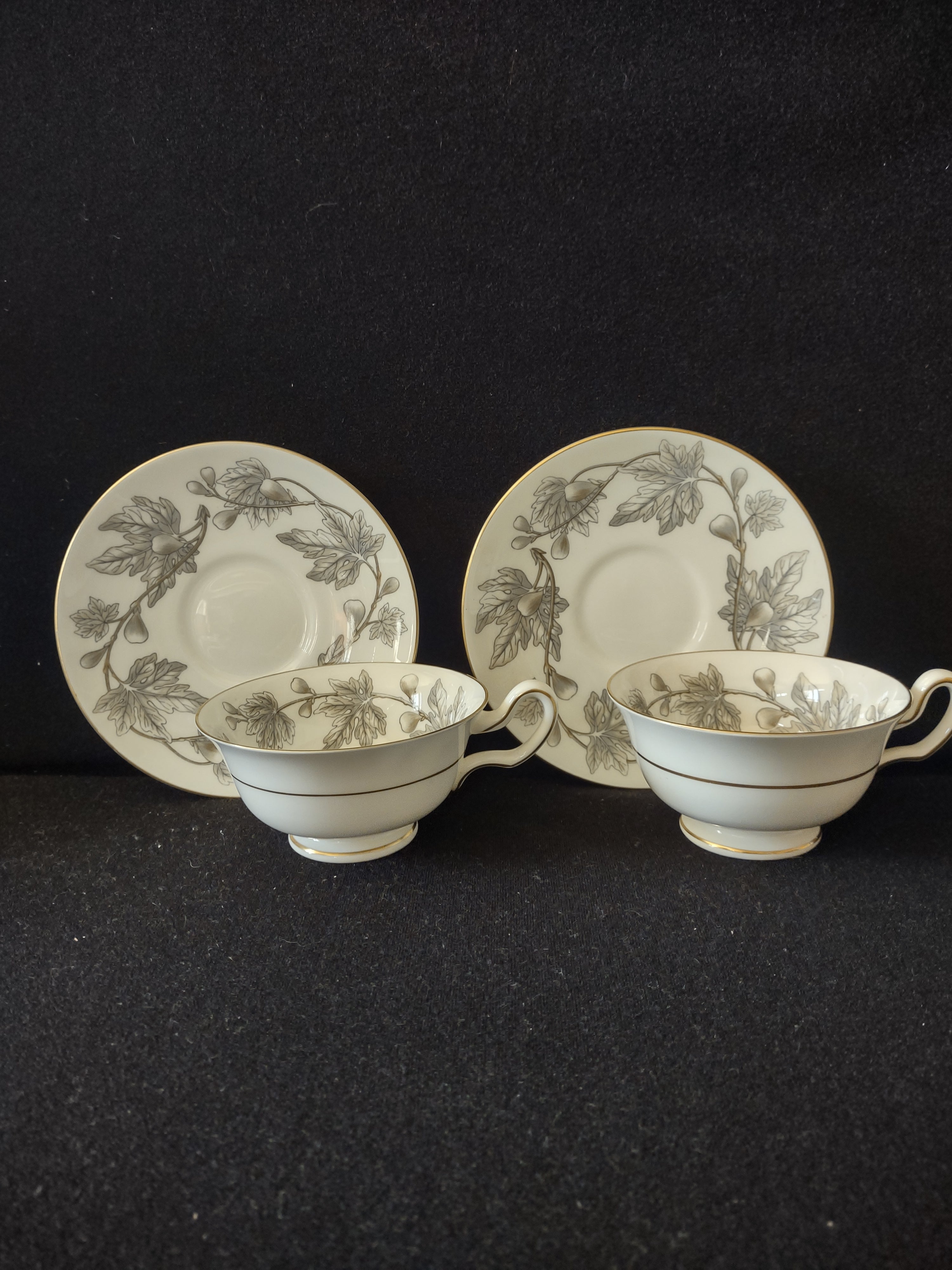 Vintage Wedgwood Ashford Cup Saucer Silver Leaf Bone China Pair England [6173]
