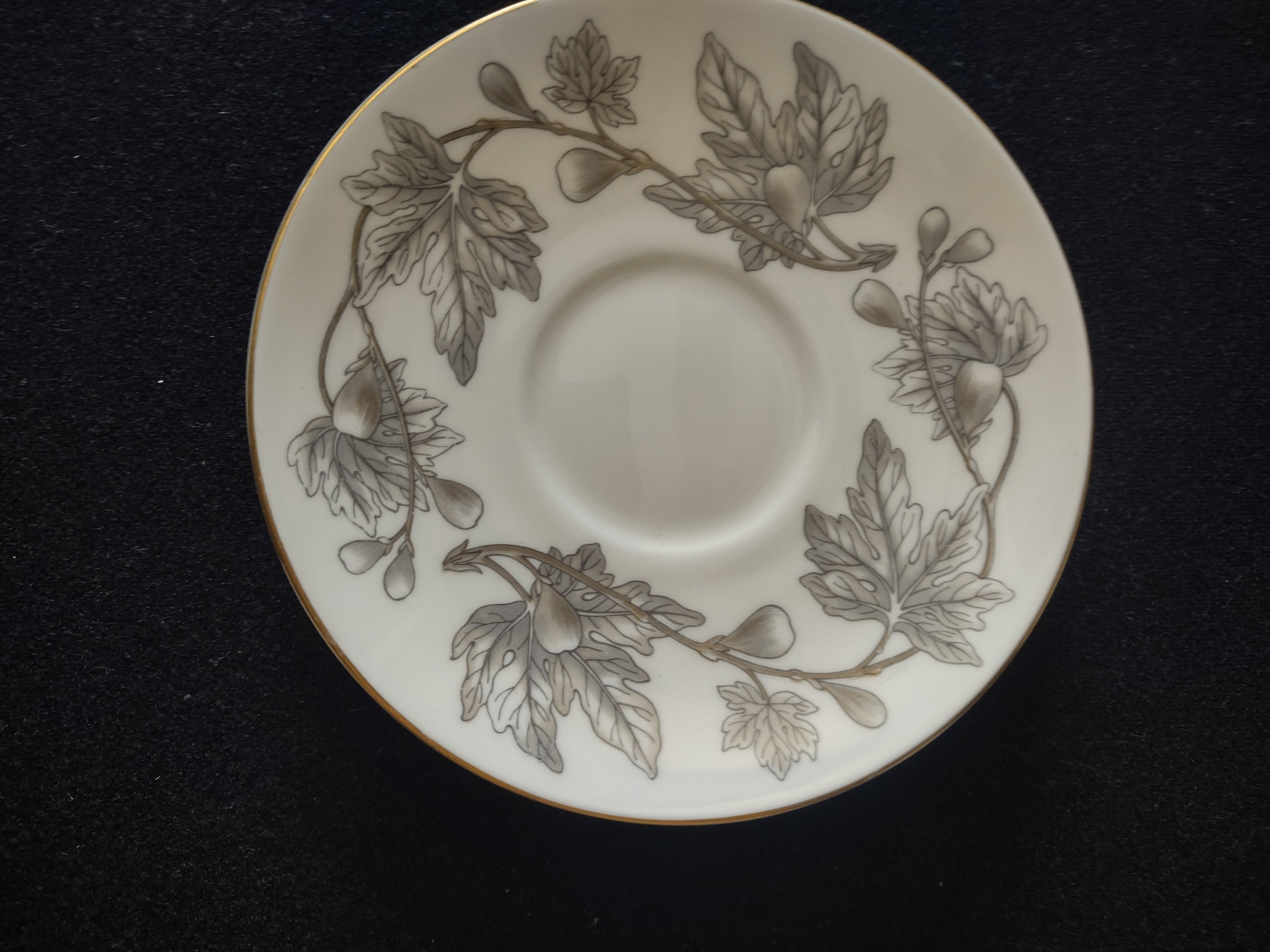Vintage Wedgwood Ashford Cup Saucer Silver Leaf Bone China Pair England [6173]