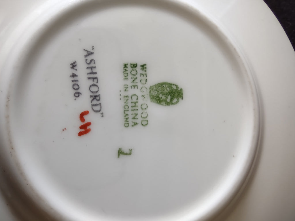 Vintage Wedgwood Ashford Bone China Creamer & Underplate Set England [6176]