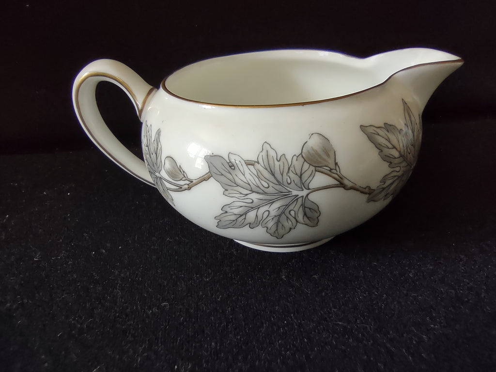 Vintage Wedgwood Ashford Bone China Creamer & Underplate Set England [6176]