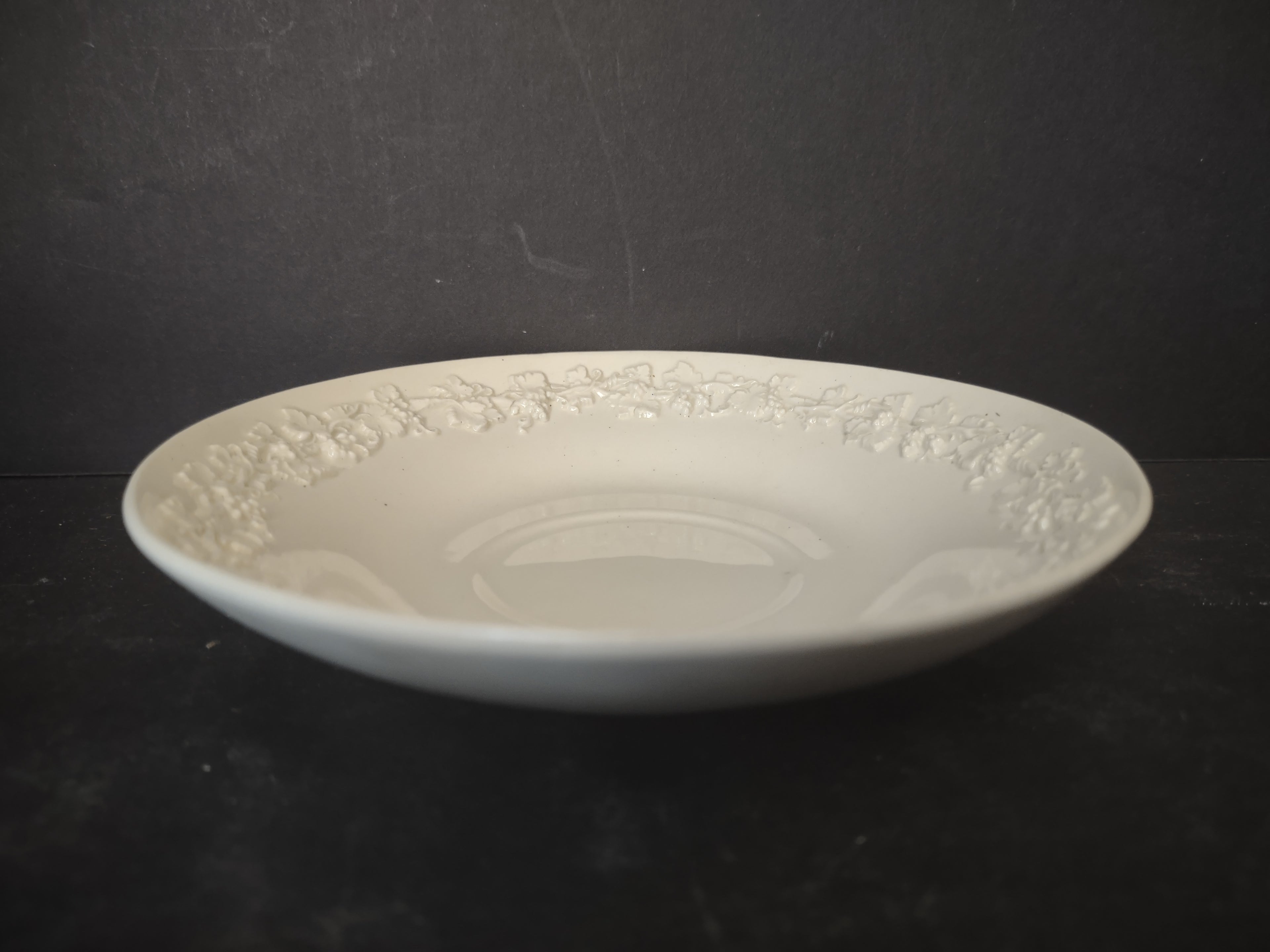 Vintage Wedgwood Embossed Queensware Grape Leaf Saucer White 6" [6154]