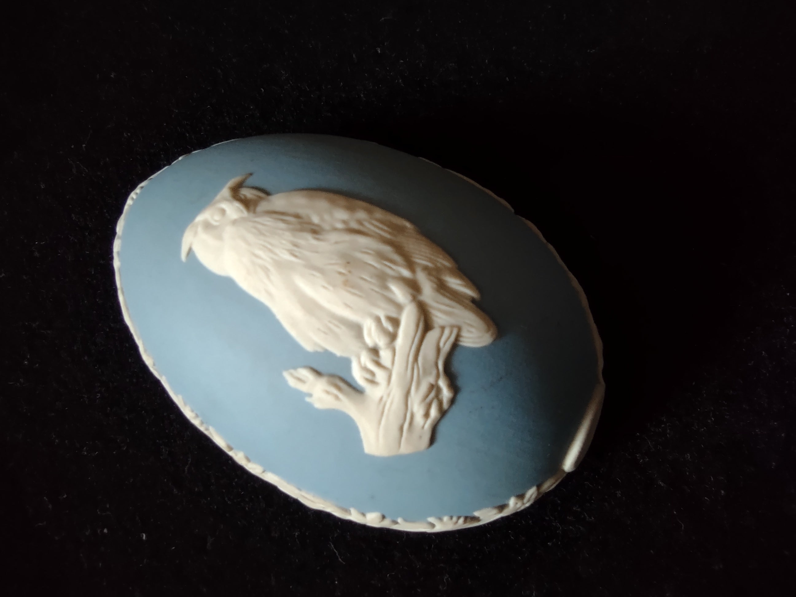 Vintage Wedgwood Blue Jasperware Egg Box Lid ONLY Owl Relief Oval [6188]