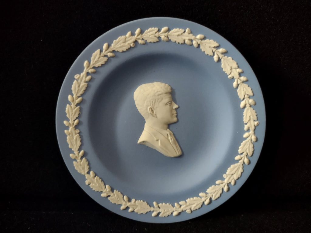 Vintage Wedgwood Blue Jasperware Portrait Cameo Plate Laurel Wreath [6191]