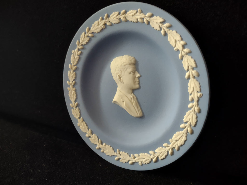 Vintage Wedgwood Blue Jasperware Portrait Cameo Plate Laurel Wreath [6191]