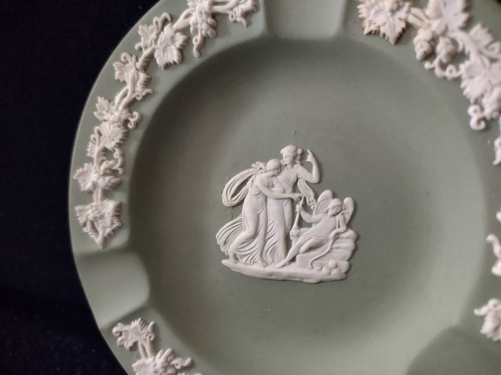 Vintage Wedgwood Jasperware Sage Green Ashtray Classical Figures England [6196]