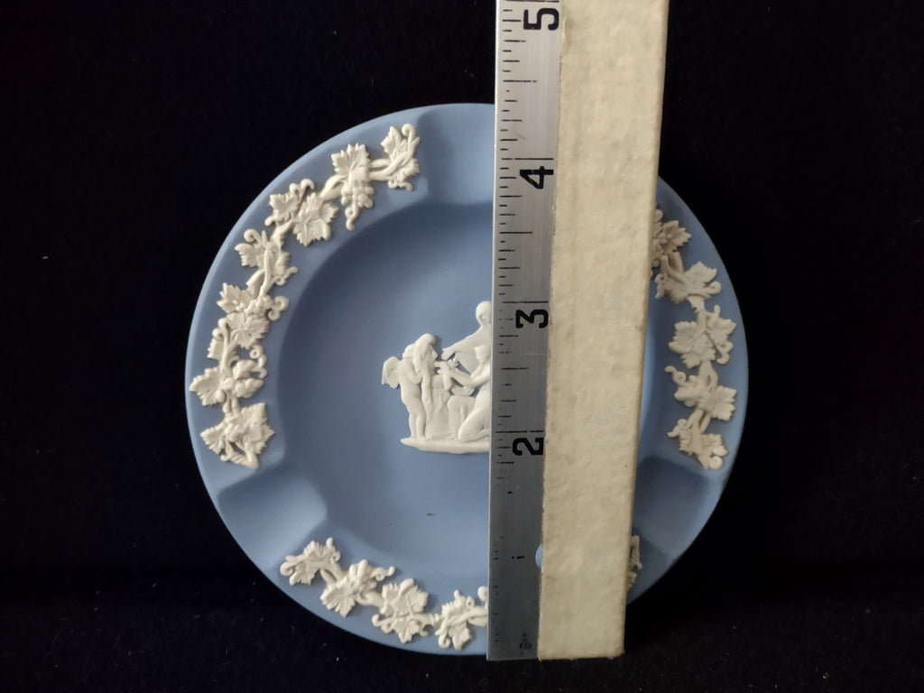 Vintage Wedgwood Jasperware Blue Ashtray Classical Figures England [6197]