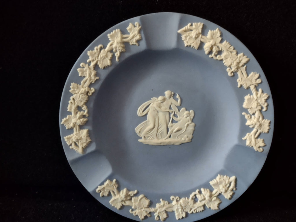 Vintage Wedgwood Jasperware Blue Ashtray Classical Figures England [6198]