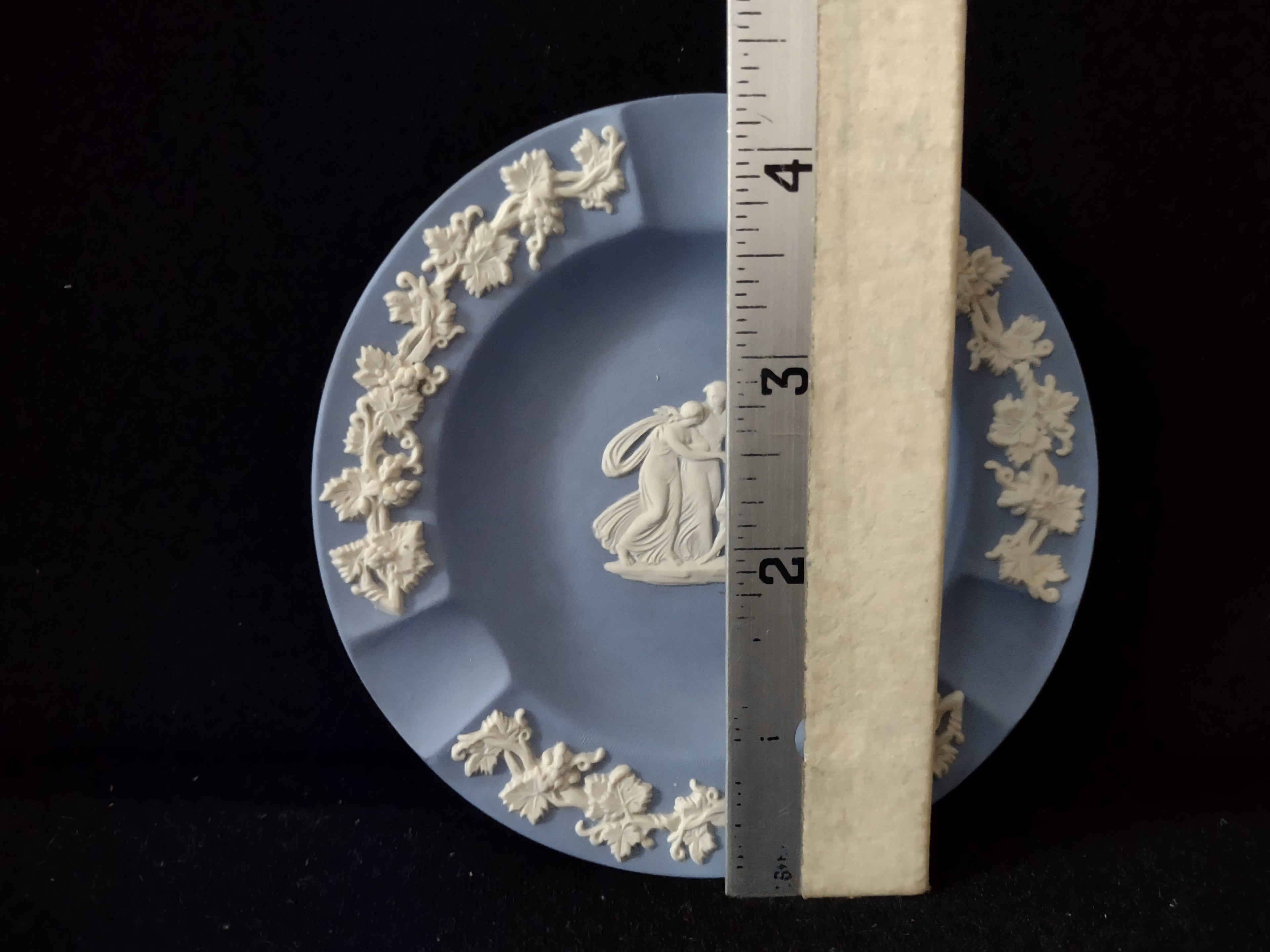 Vintage Wedgwood Jasperware Blue Ashtray Classical Figures England [6198]