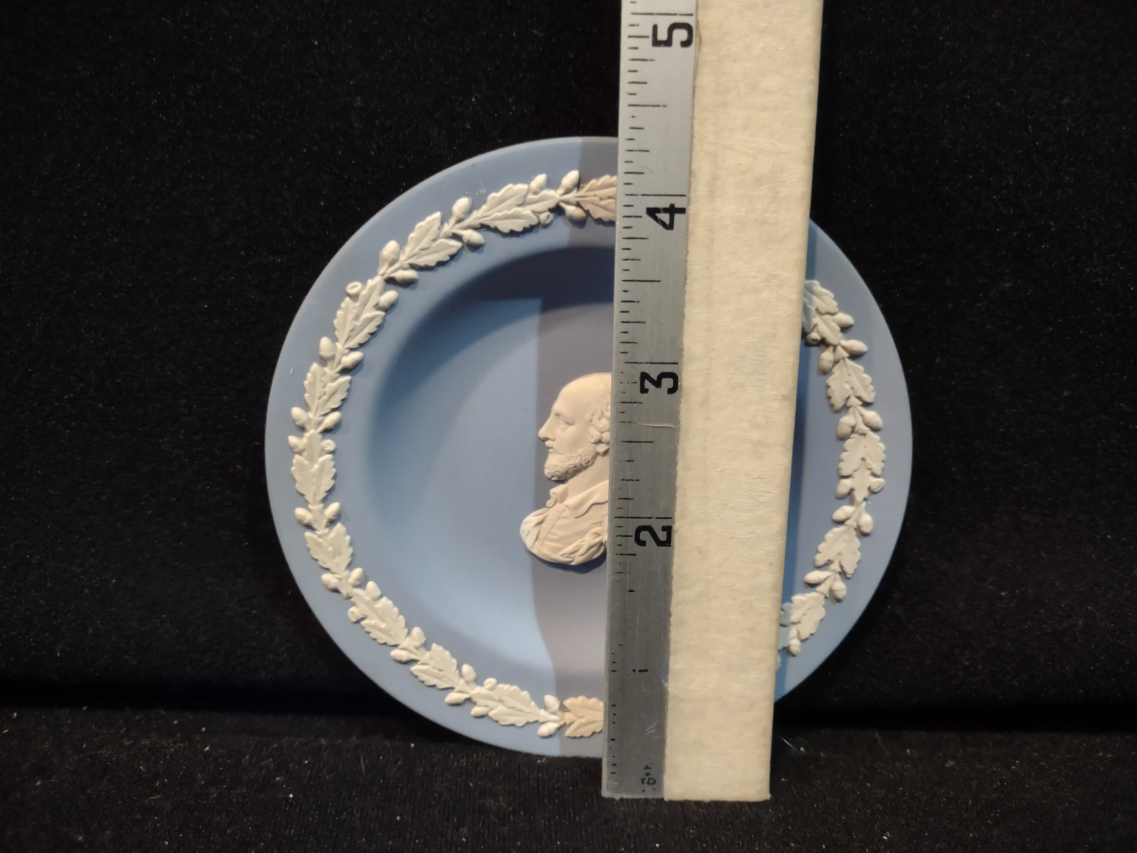 Vintage Wedgwood Jasperware Blue Portrait Medallion Trinket Dish England [6199]