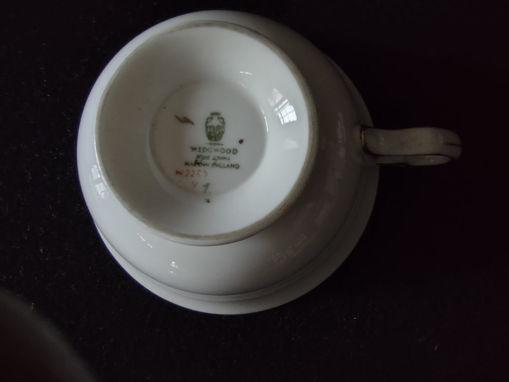 Vintage Wedgwood Appledore Cup Saucer Bone China England Set of 2 [6200]