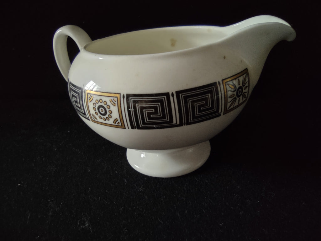 Vintage Wedgwood Asia Creamer Bone China Black Gold England [6210]