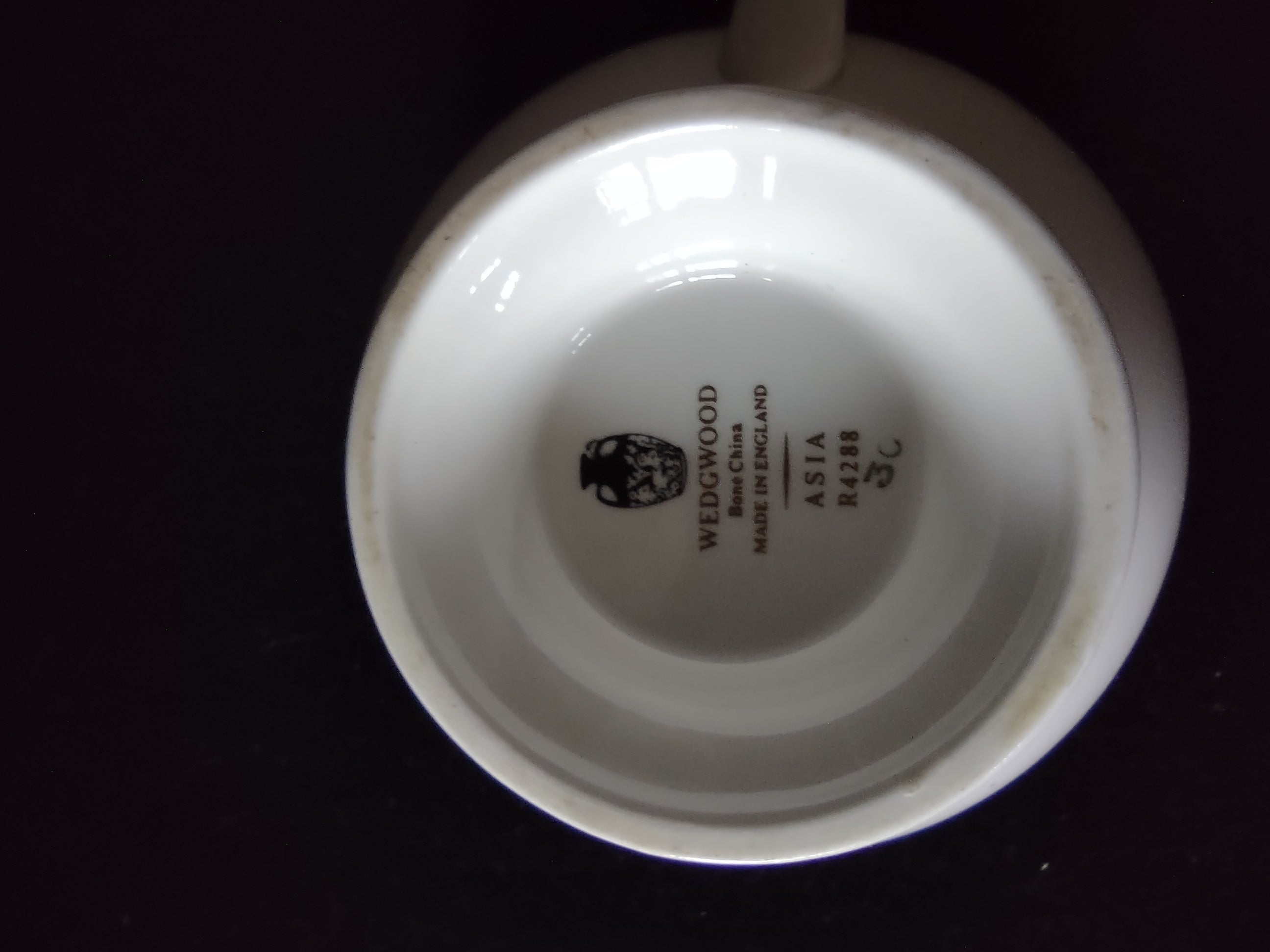 Vintage Wedgwood Asia Creamer Bone China Black Gold England [6210]