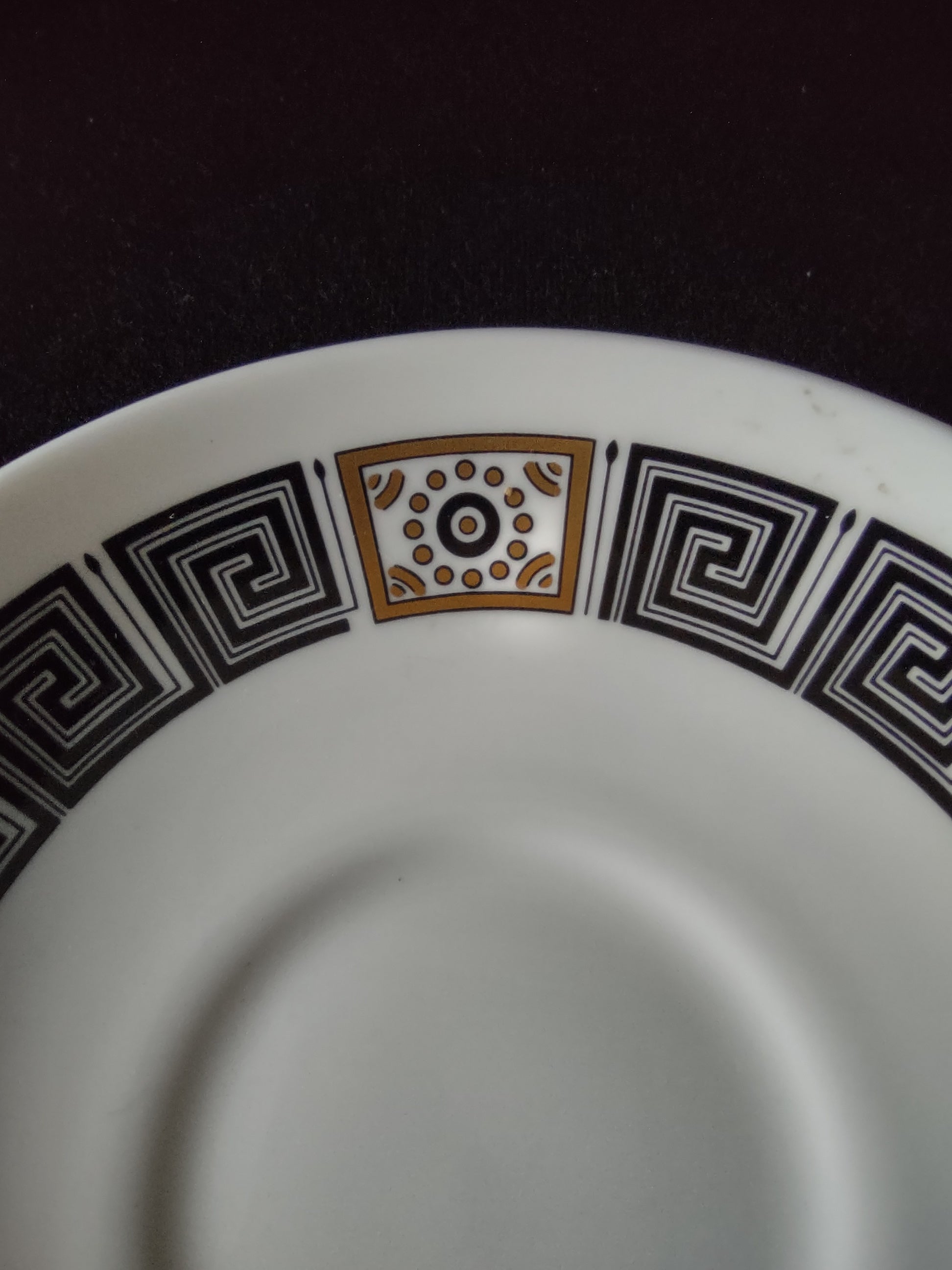 Vintage Wedgwood Asia Saucer Bone China Black Gold England [6211]
