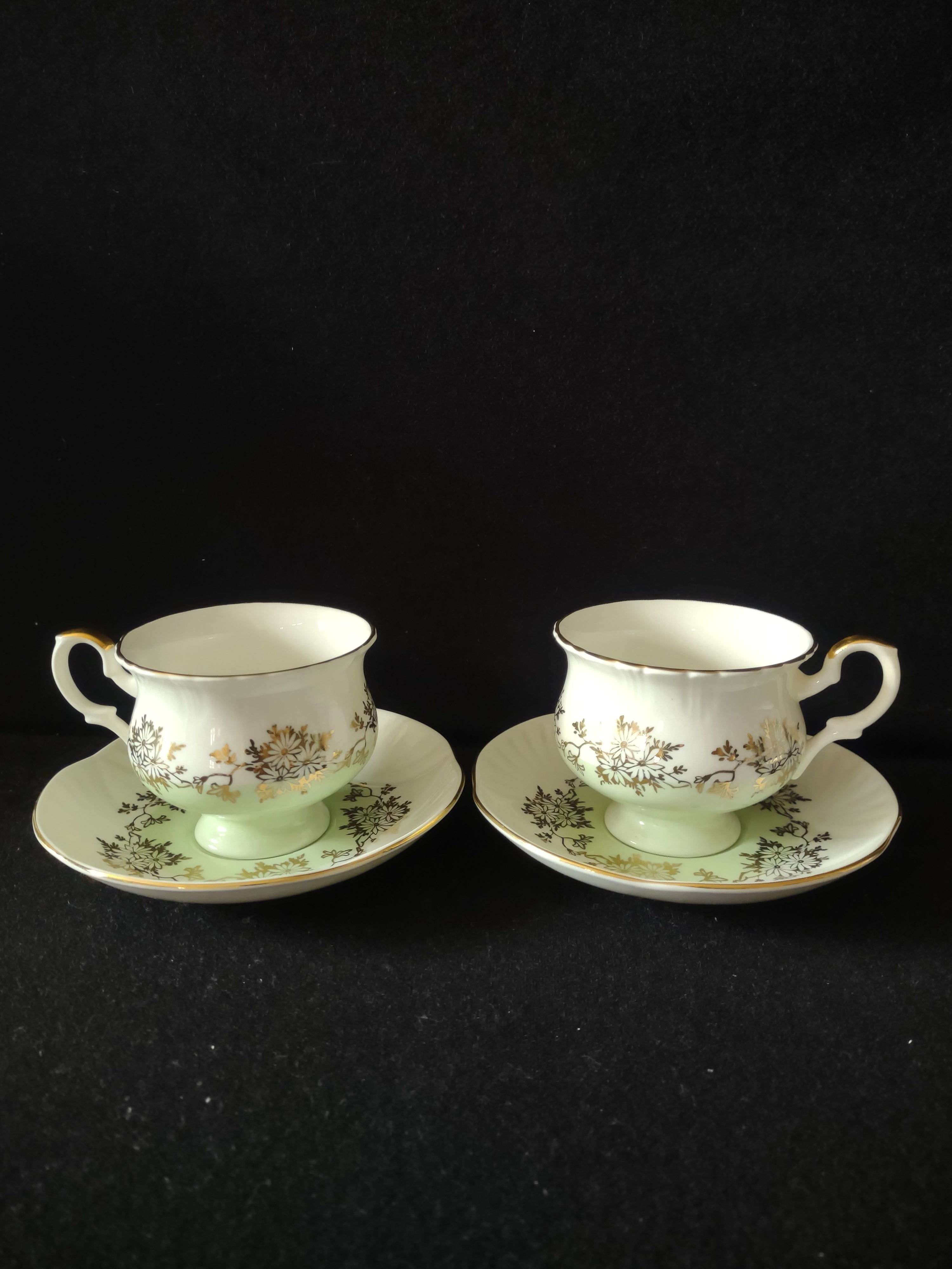 Vintage Staffordshire Cup Saucer Bone China Green Gold Daisy England Pair [6221]