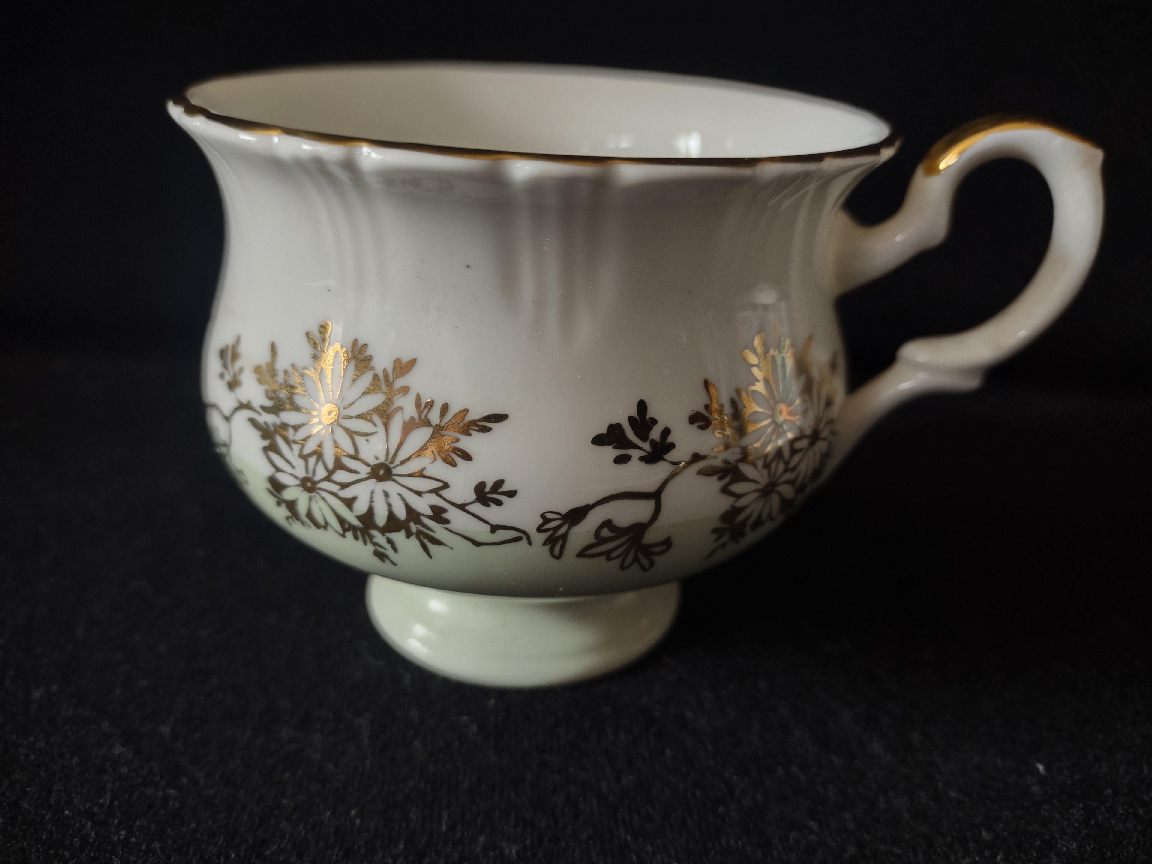 Vintage Staffordshire Cup Saucer Bone China Green Gold Daisy England Pair [6221]