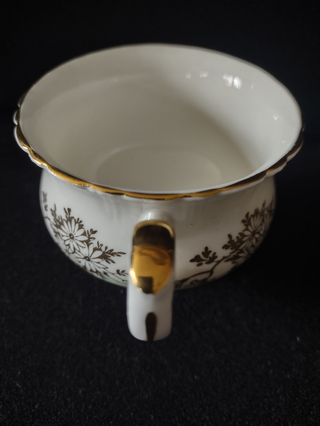 Vintage Staffordshire Cup Saucer Bone China Green Gold Daisy England Pair [6221]