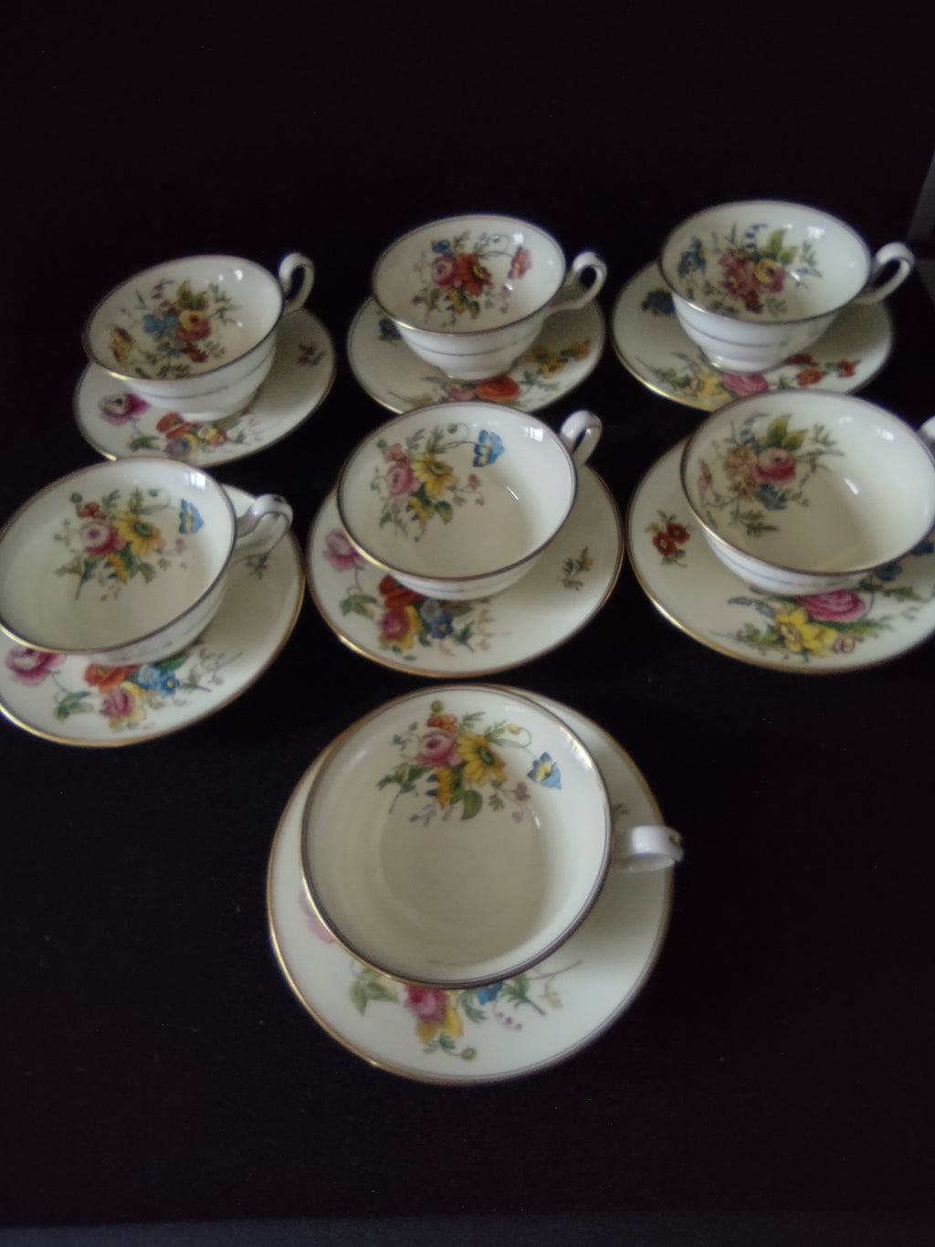 Vintage Wedgwood Cup & Saucer Bone China Mixed Floral England Set Of 7 [6223]