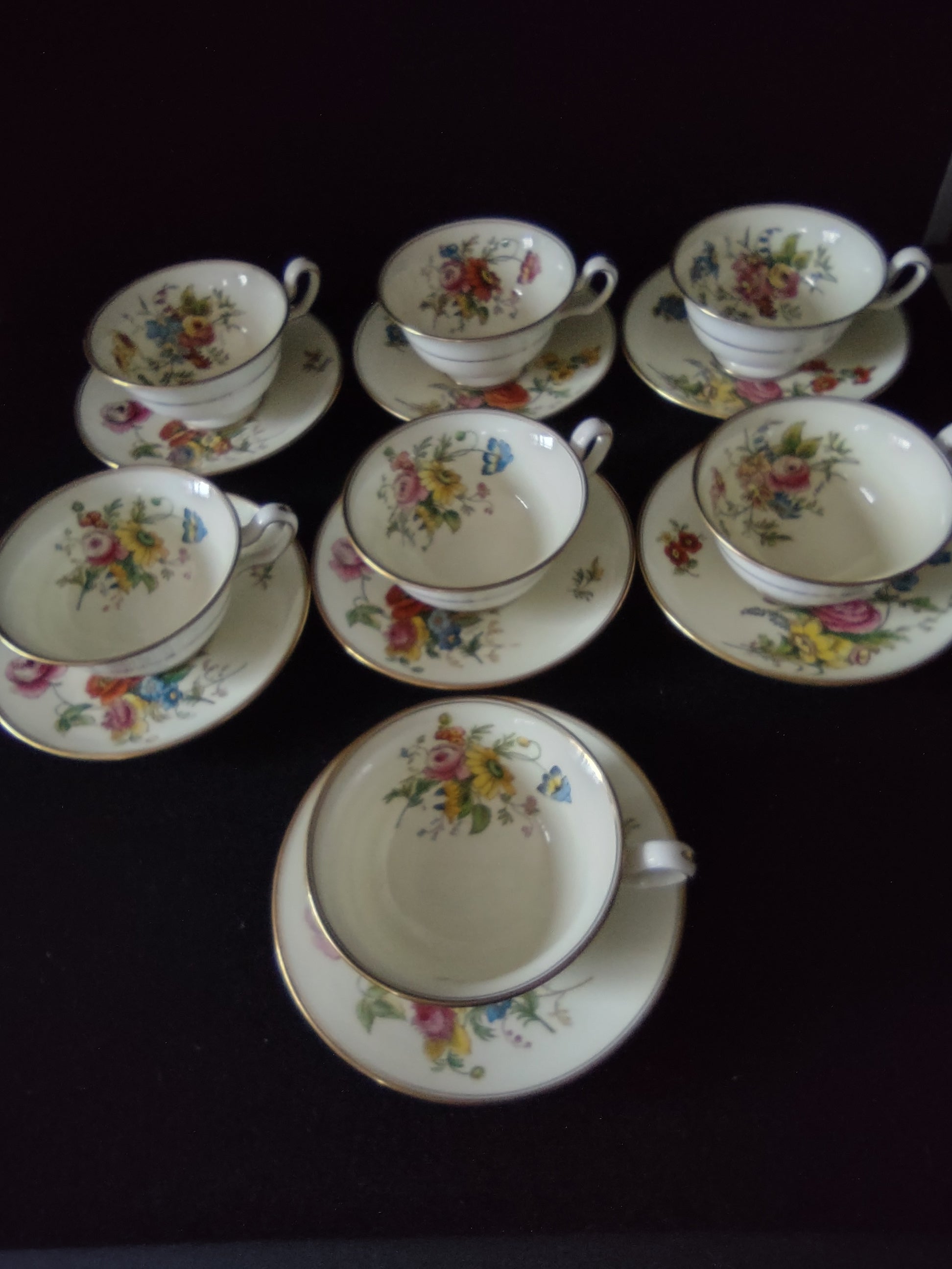 Vintage Wedgwood Cup & Saucer Bone China Mixed Floral England Set Of 7 [6223]