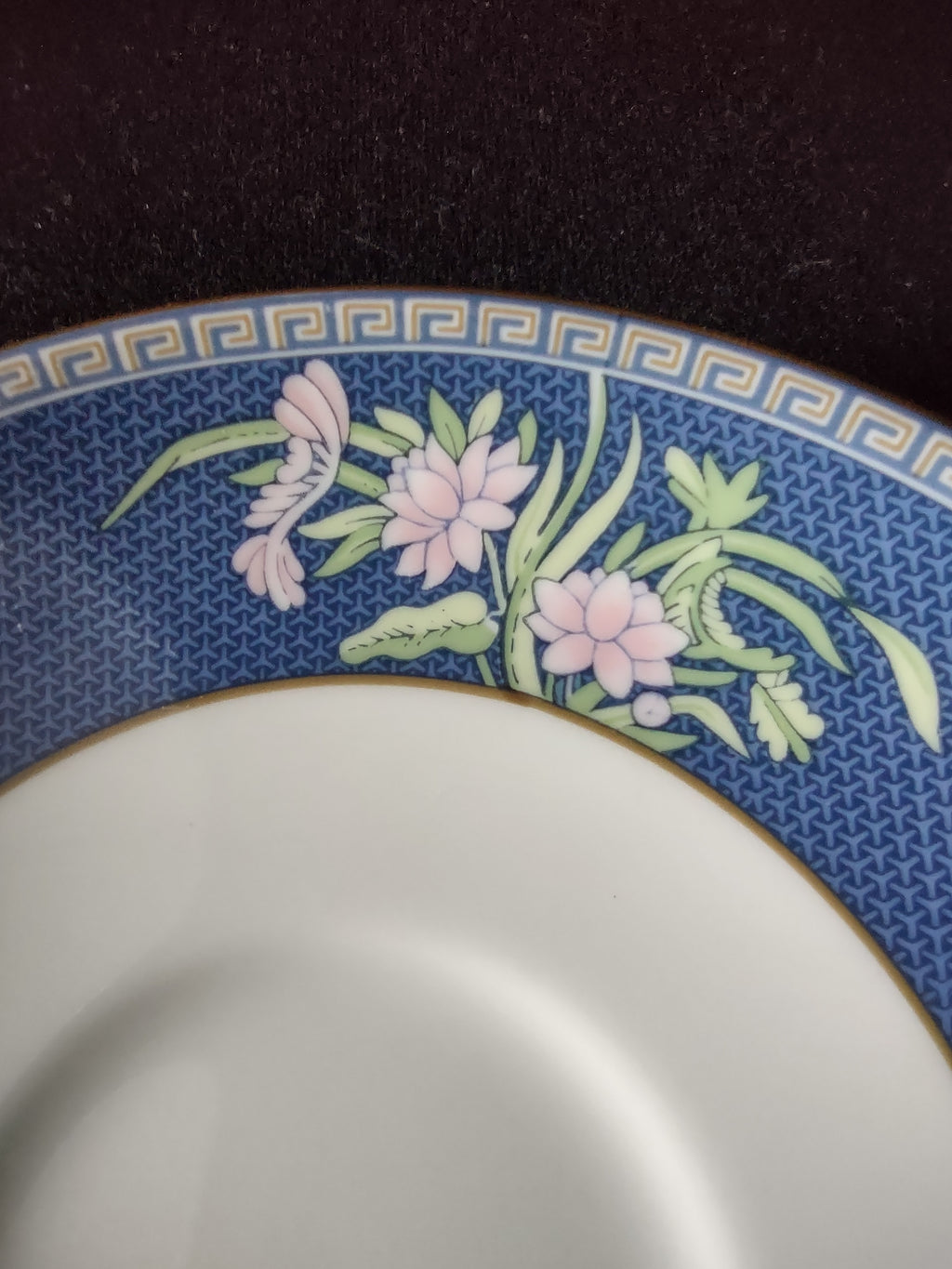 Vintage Wedgwood Blue Siam Floral Saucer Bone China Gold Trim England [6228]