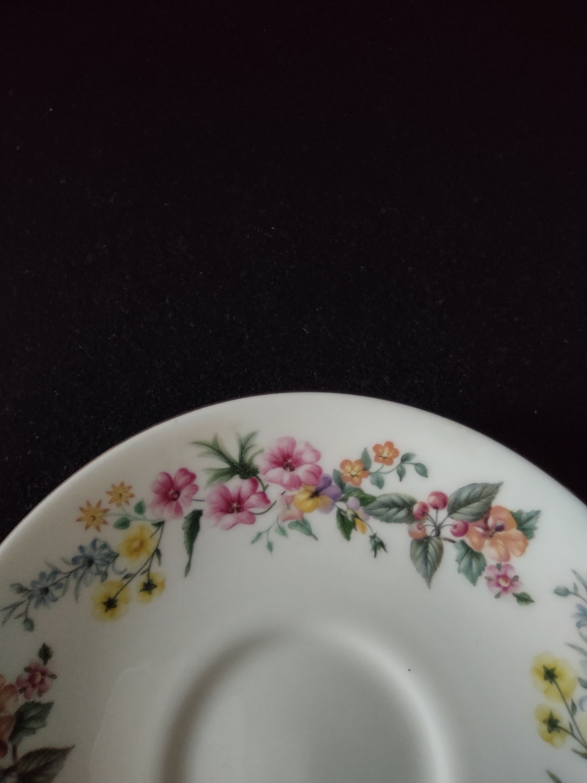 Vintage Wedgwood Downland Saucer Bone China Floral England [6229]