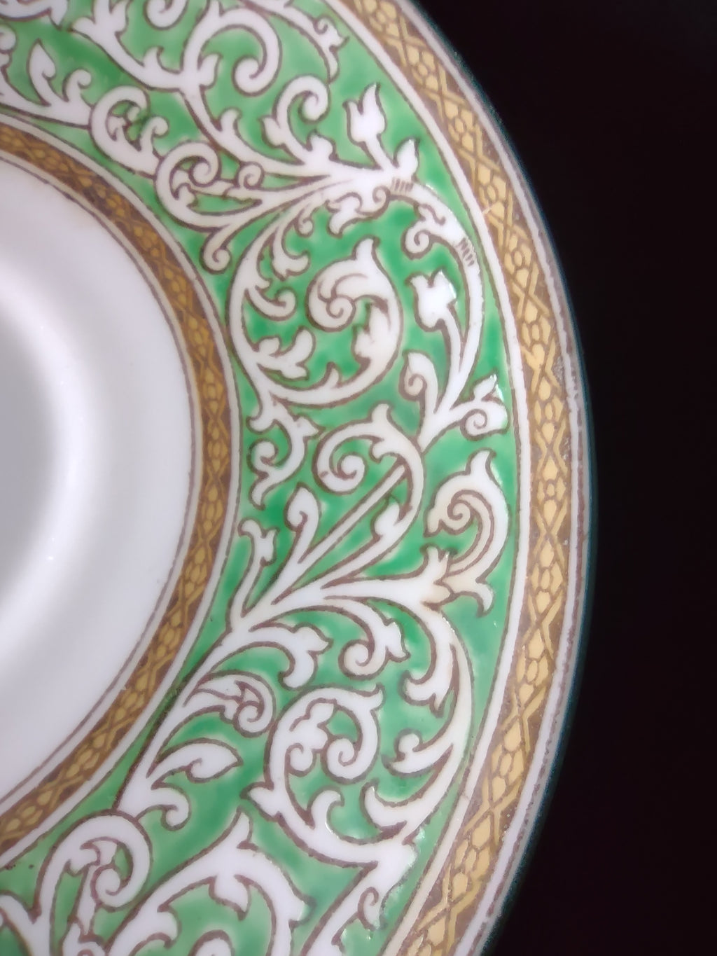 Vintage Wedgwood Praze Green Saucer Bone China England [6233]