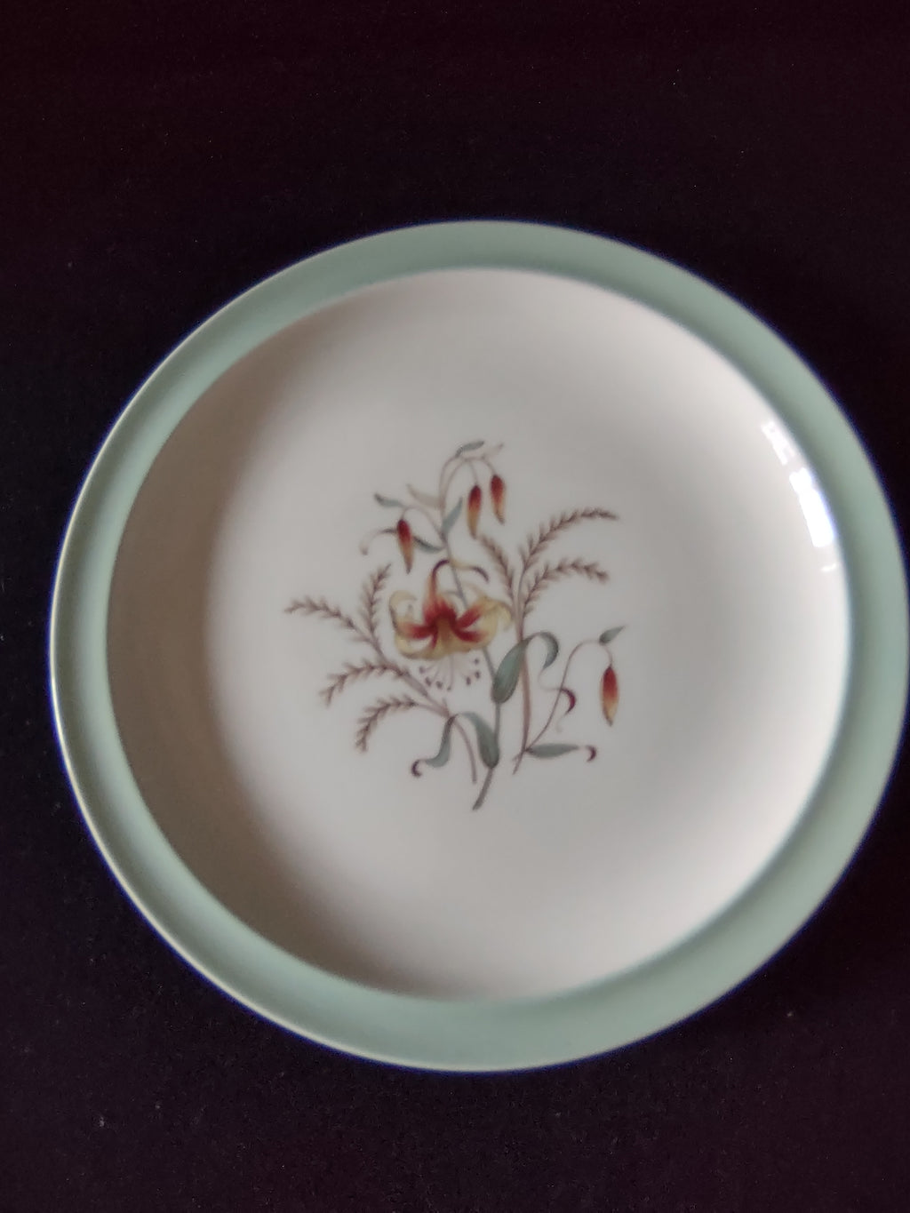 Vintage Wedgwood Tiger Lily Dinner Plate Mint Green Rim England [6240]