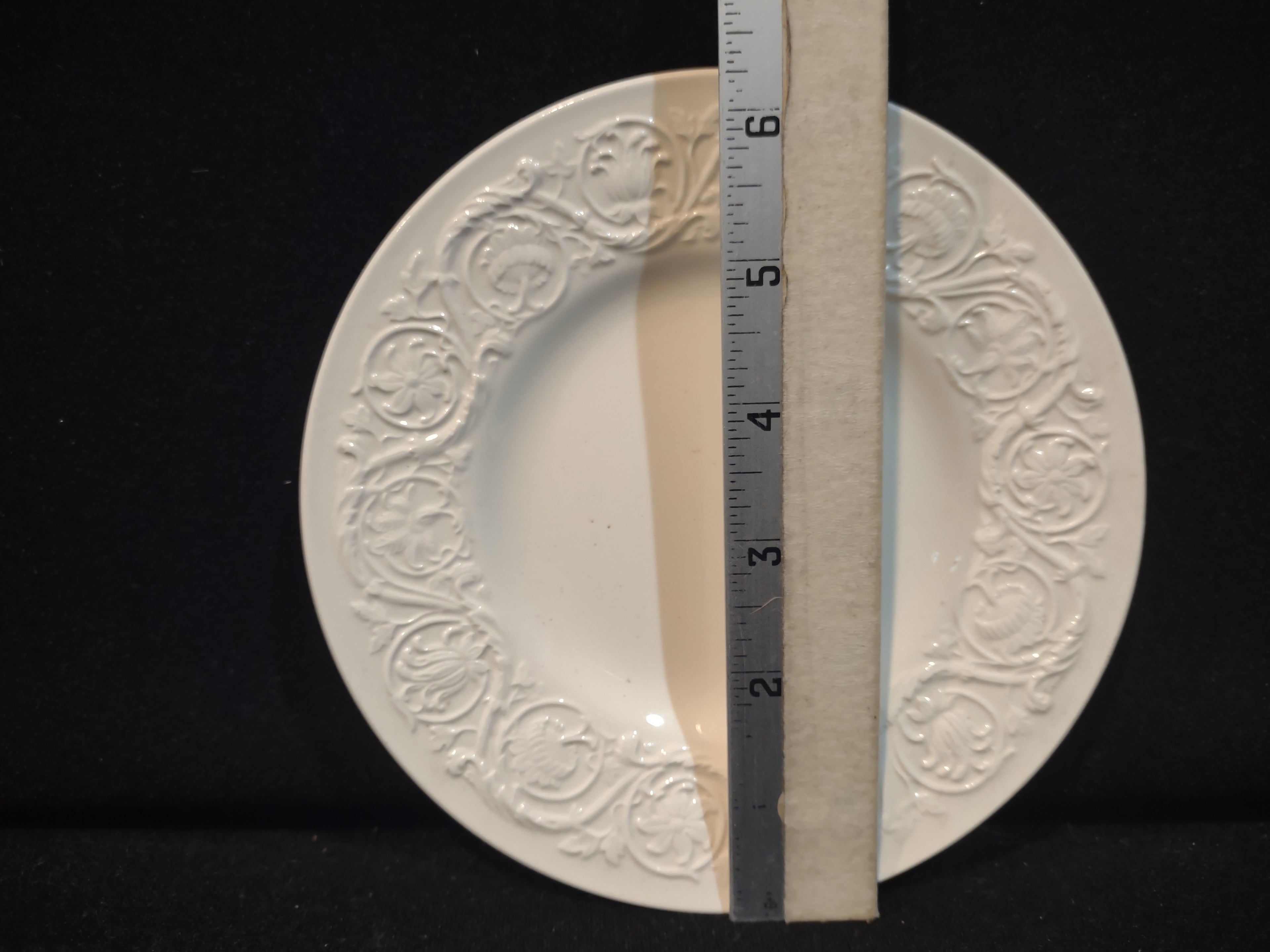 Vintage Wedgwood Patrician Embossed White Bread Butter Plate 6" England [6244]
