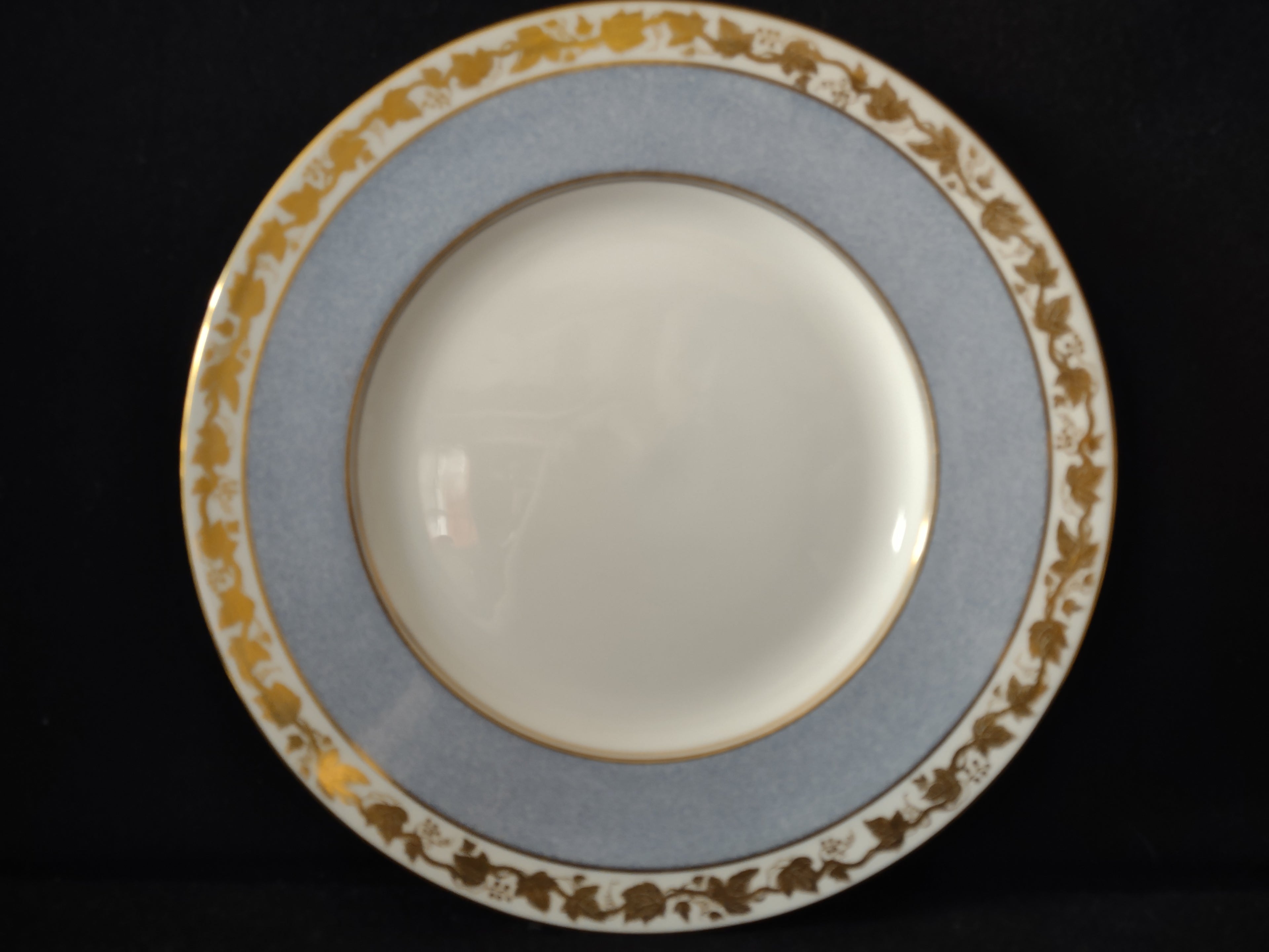Vintage Wedgwood Bone China Blue Gold Ivy W2979 10" Dinner Plate [6249]