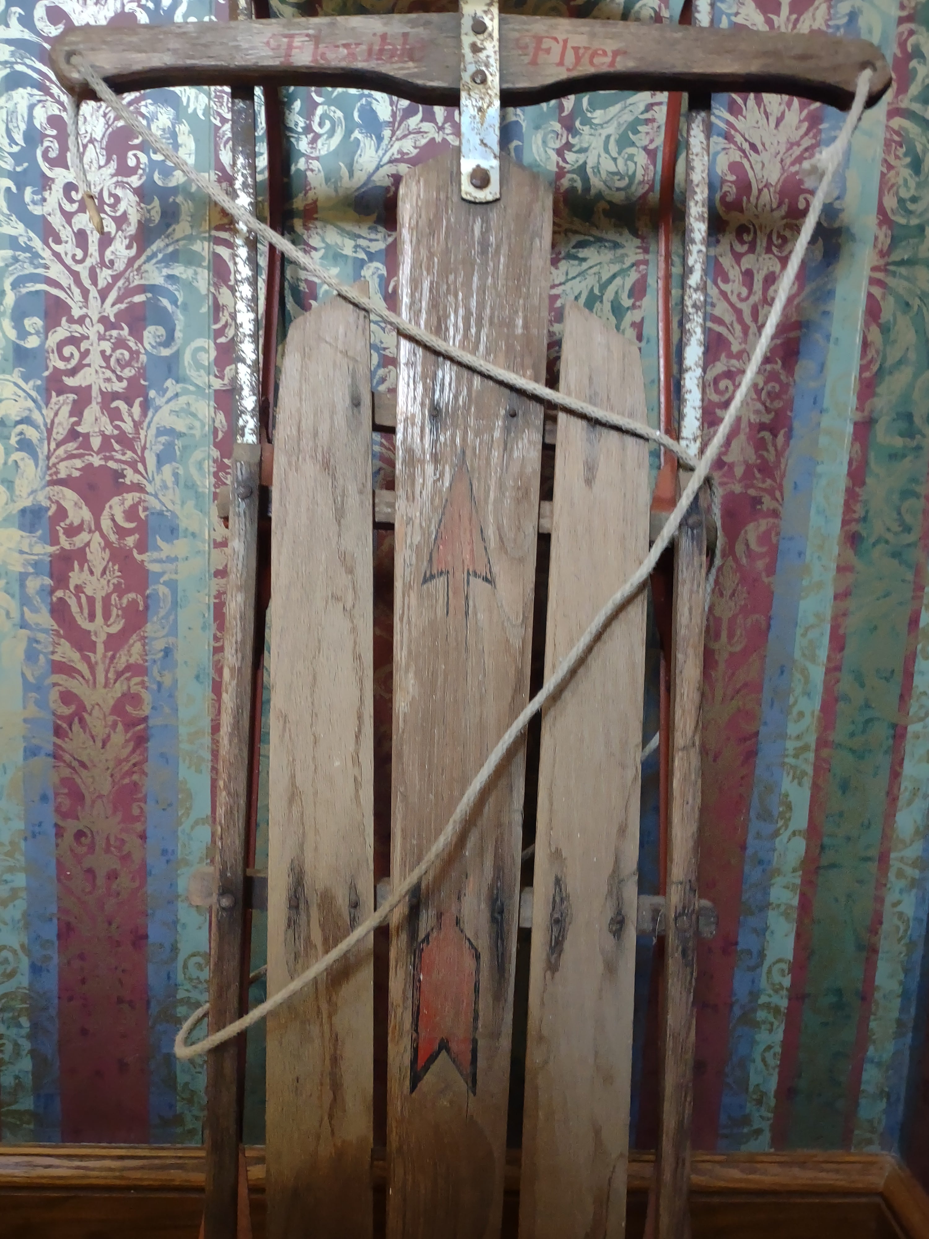 Vintage Flexible Flyer Model F048 Wood Sled Red Metal Runners 1970s [1342]