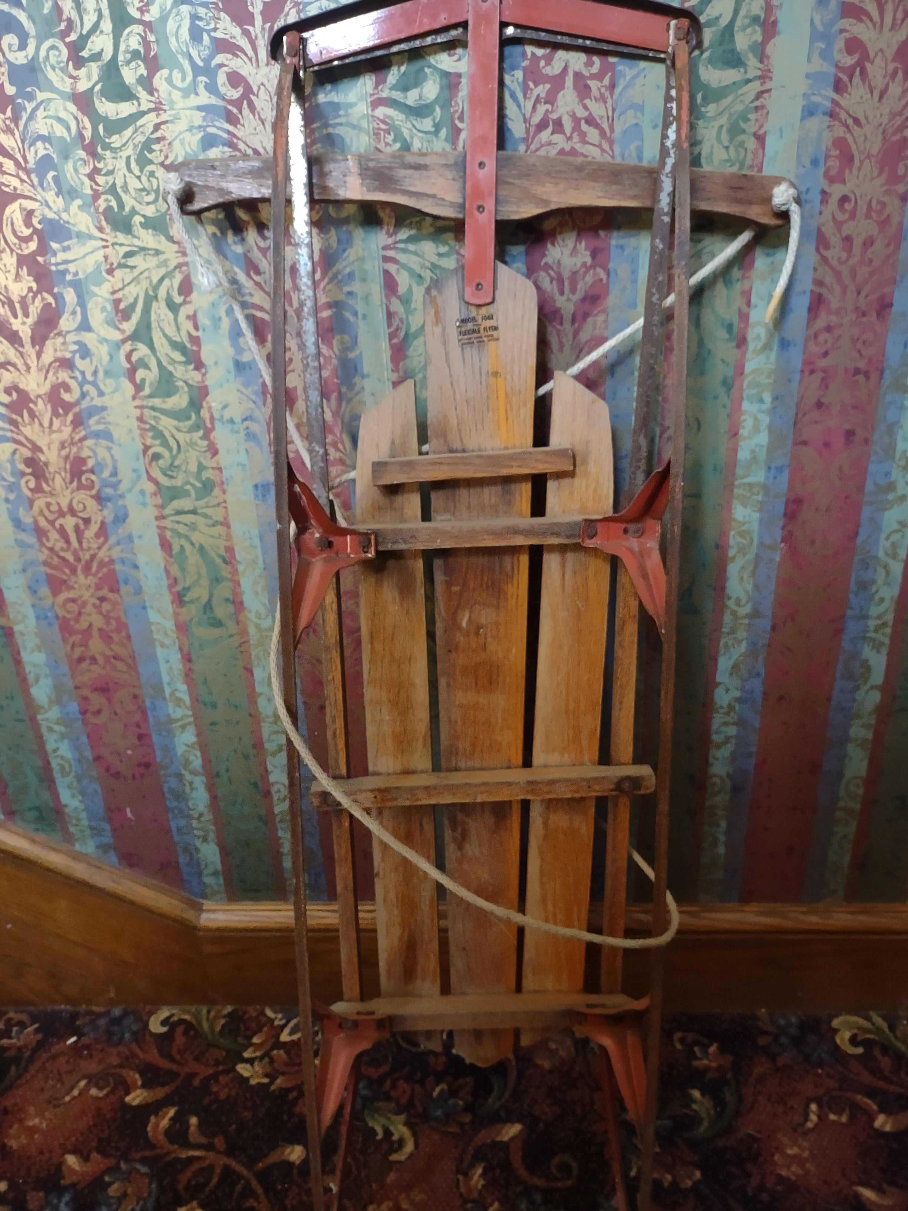 Vintage Flexible Flyer Model F048 Wood Sled Red Metal Runners 1970s [1342]
