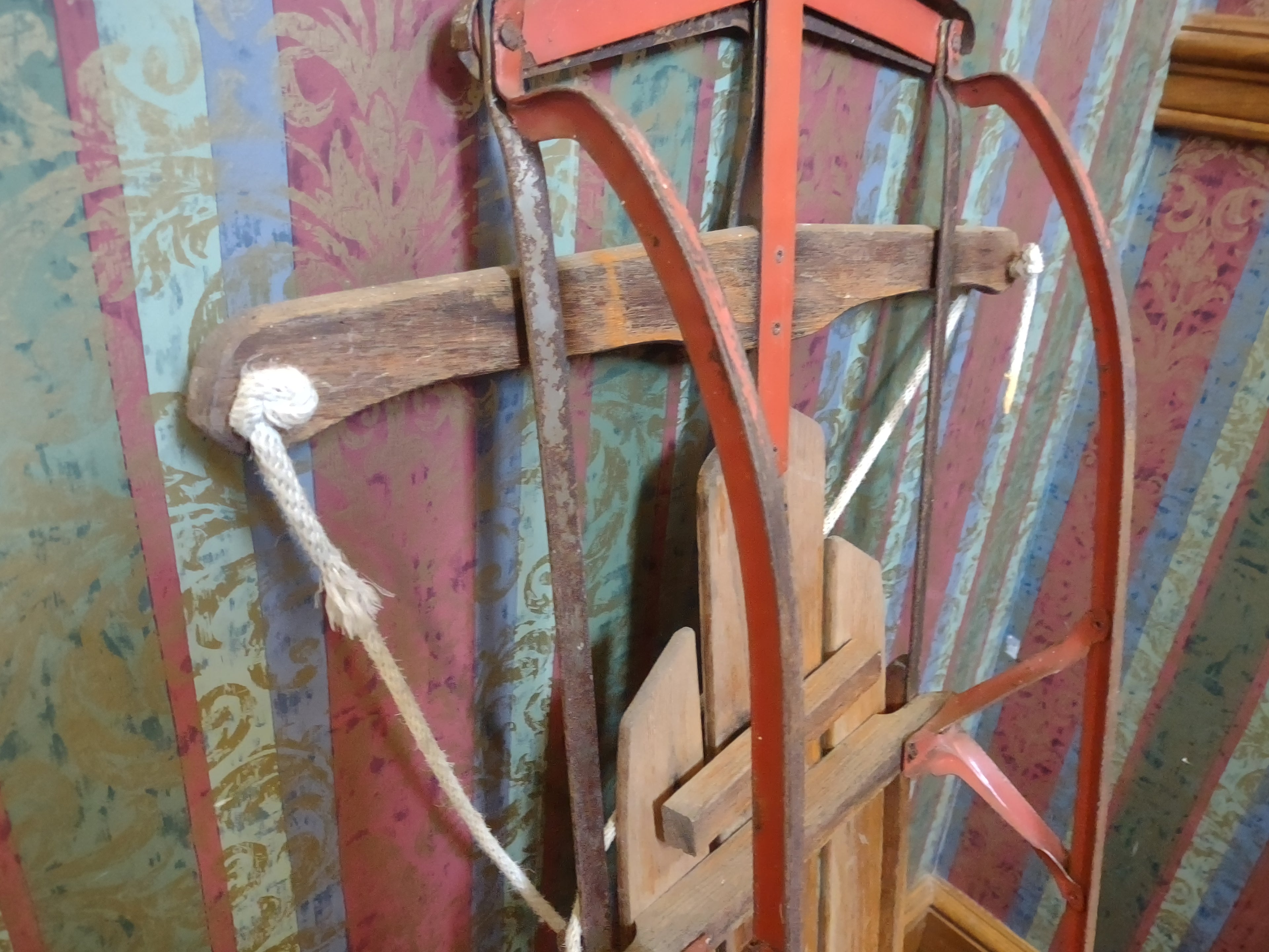 Vintage Flexible Flyer Model F048 Wood Sled Red Metal Runners 1970s [1342]