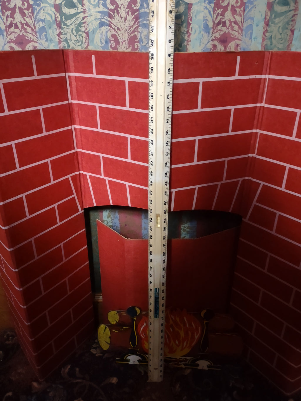 Vintage Christmas Cardboard Fireplace Display "Electric" [4826]