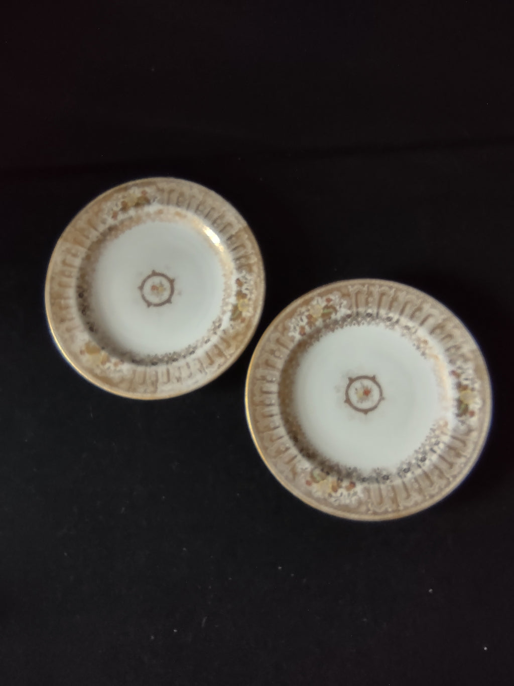 Vintage Wedgwood Dessert Plate Cream Gold Gilt Bone China England Pair [6257]