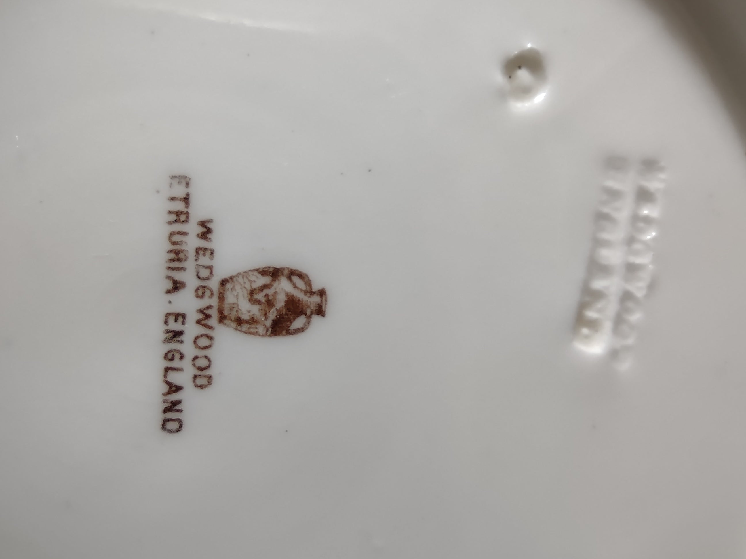 Vintage Wedgwood Dessert Plate Cream Gold Gilt Bone China England Pair [6257]