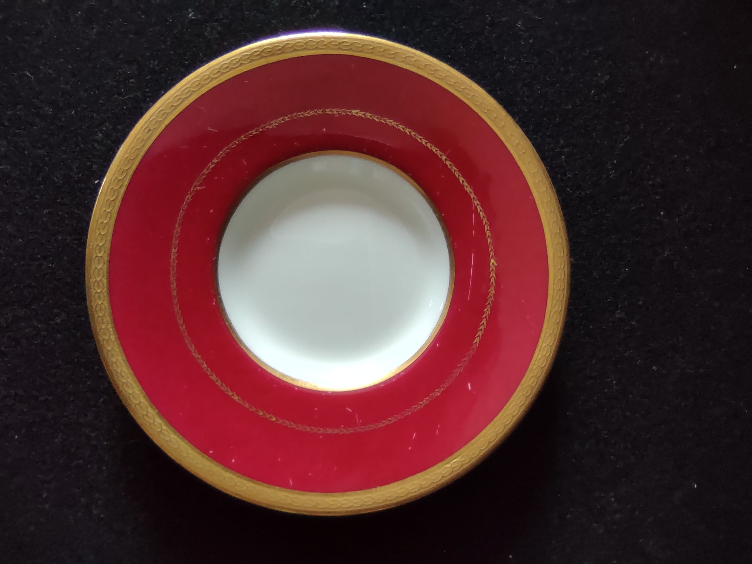 Vintage Wedgwood Demitasse Saucer Crimson Gold Bone China England [6261]