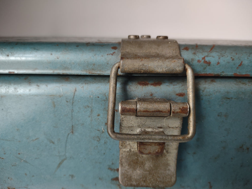 Vintage J.C. Higgins Metal Ice Chest Cooler Blue Camping Picnic [6239]