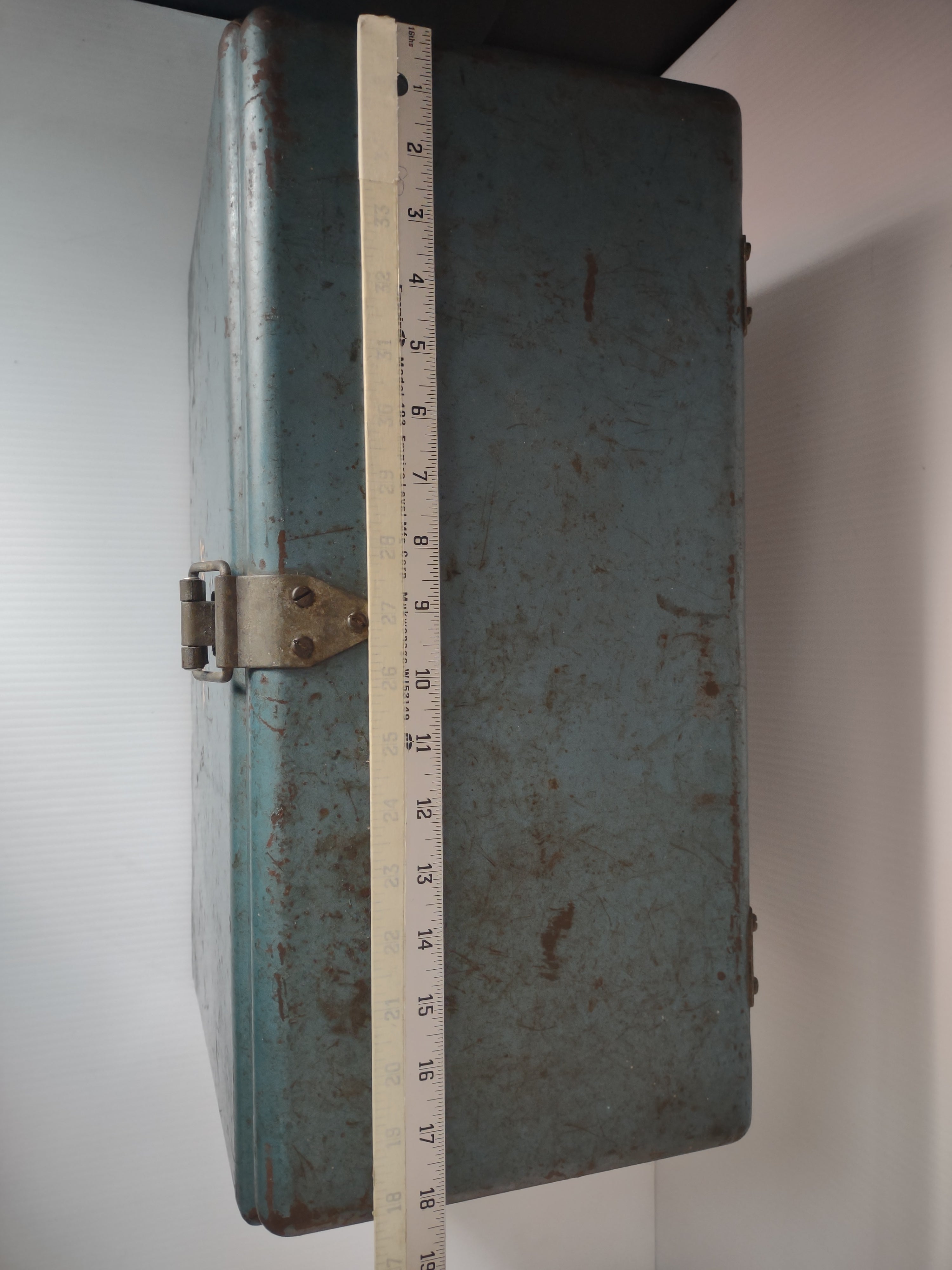 Vintage J.C. Higgins Metal Ice Chest Cooler Blue Camping Picnic [6239]