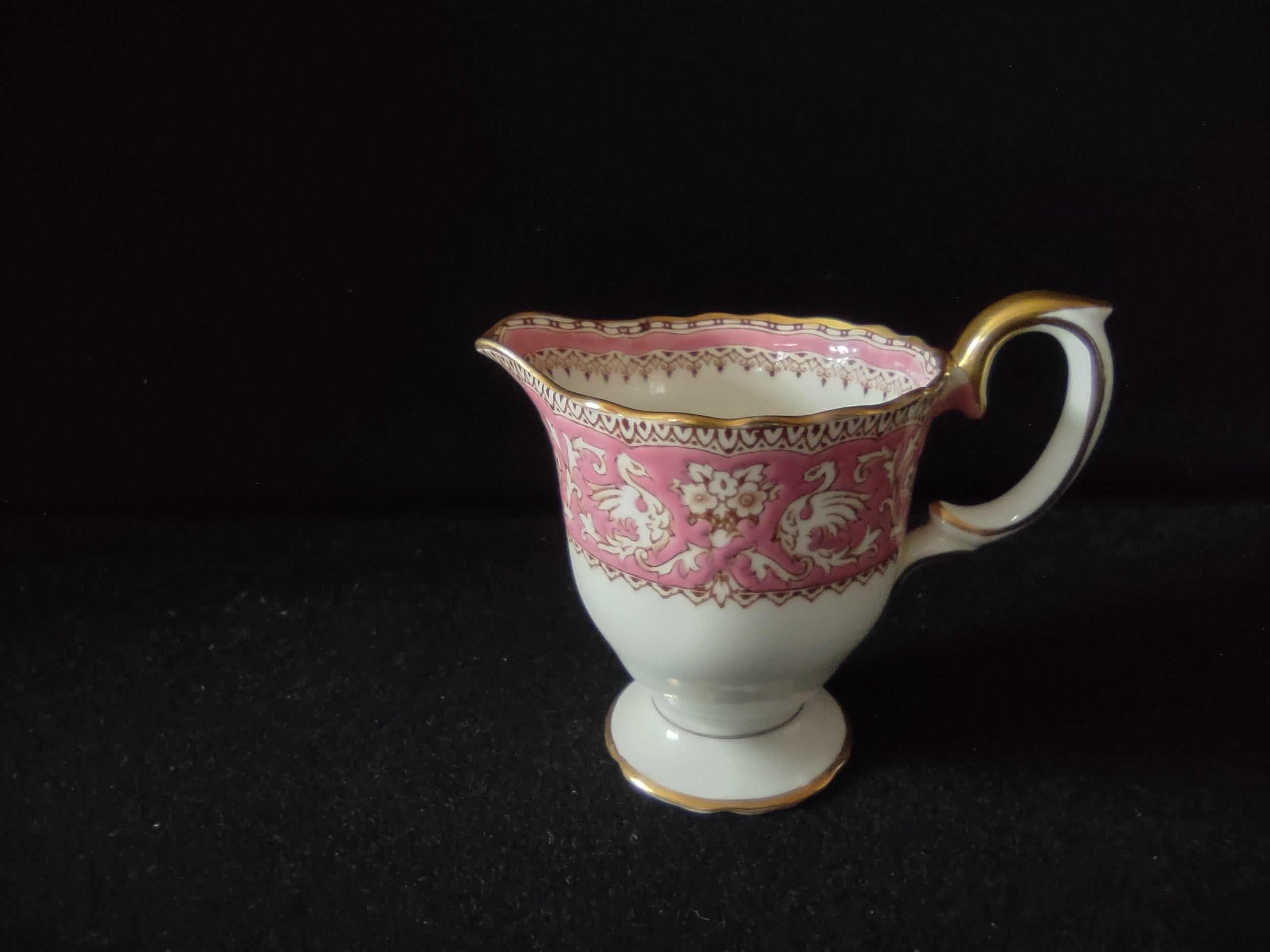 Vintage Royal Staffordshire Ellesmere Creamer Bone China England [6271]